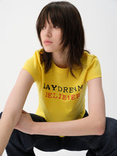 Contrast Slogan Print Regular Shoulder Short-Sleeve Tee Yellow