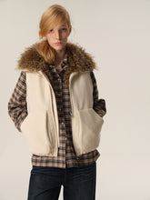 Reversible Faux Fur High-Neck Zip Vest beige