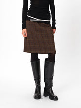 Low-Rise Merino Wool A-Line Vintage Check Skirt brown check