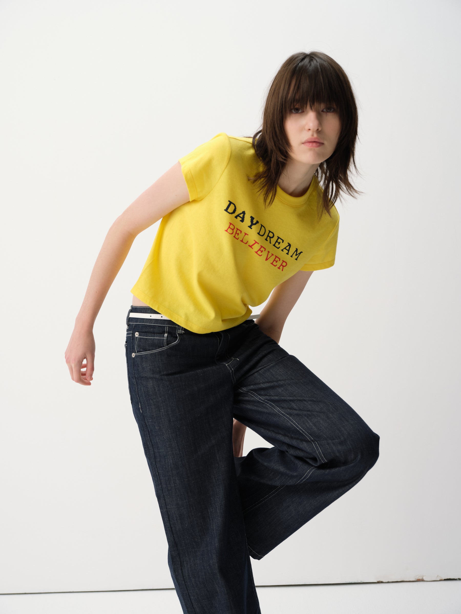 Contrast Slogan Print Regular Shoulder Short-Sleeve Tee Yellow