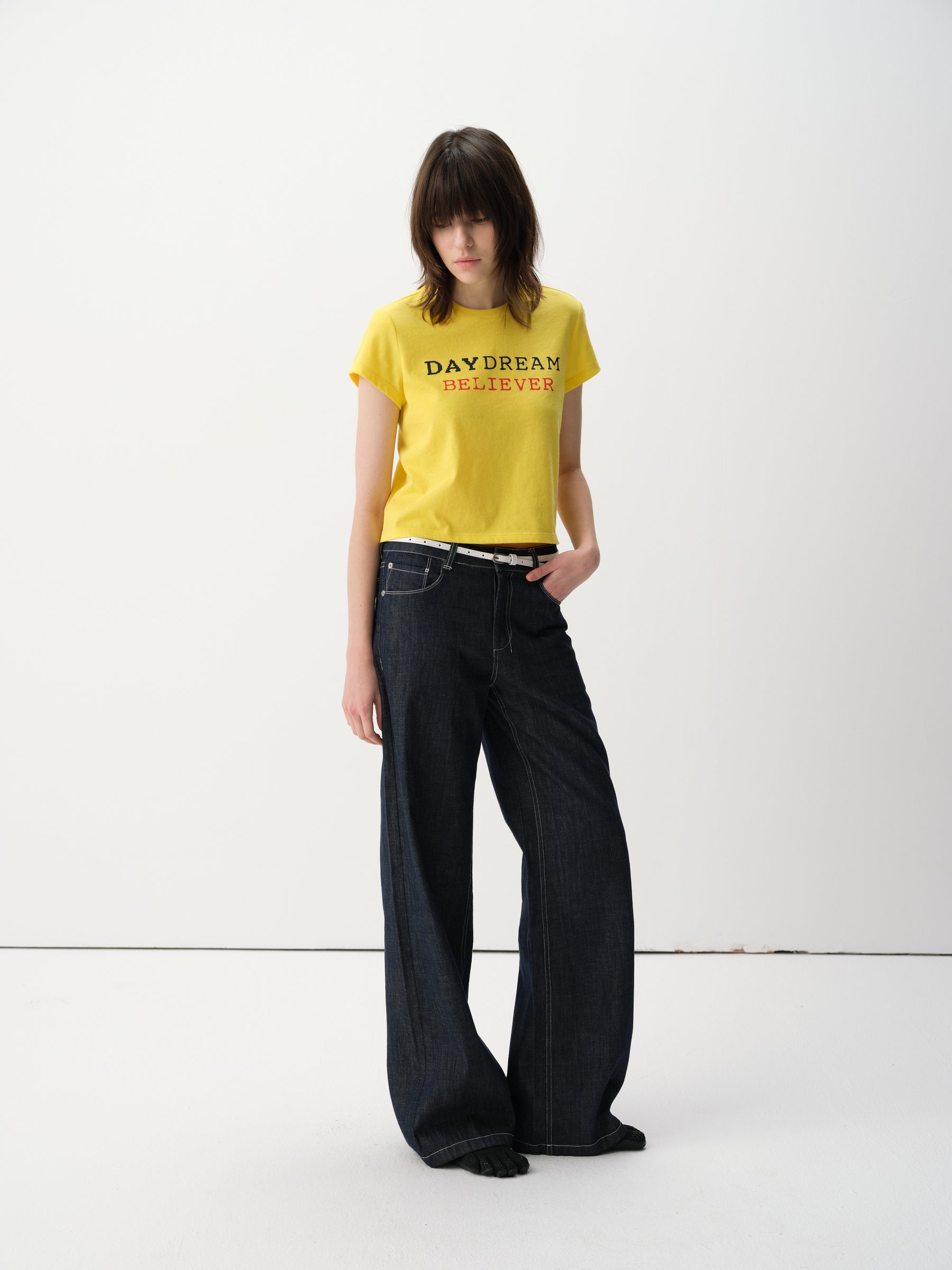 Contrast Slogan Print Regular Shoulder Short-Sleeve Tee Yellow