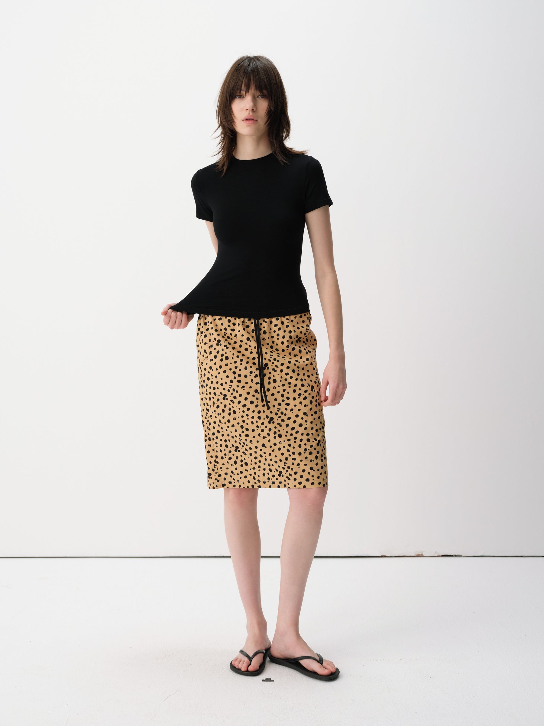Basic Sculpted Fit Solid Slim Short-Sleeve Tee Black