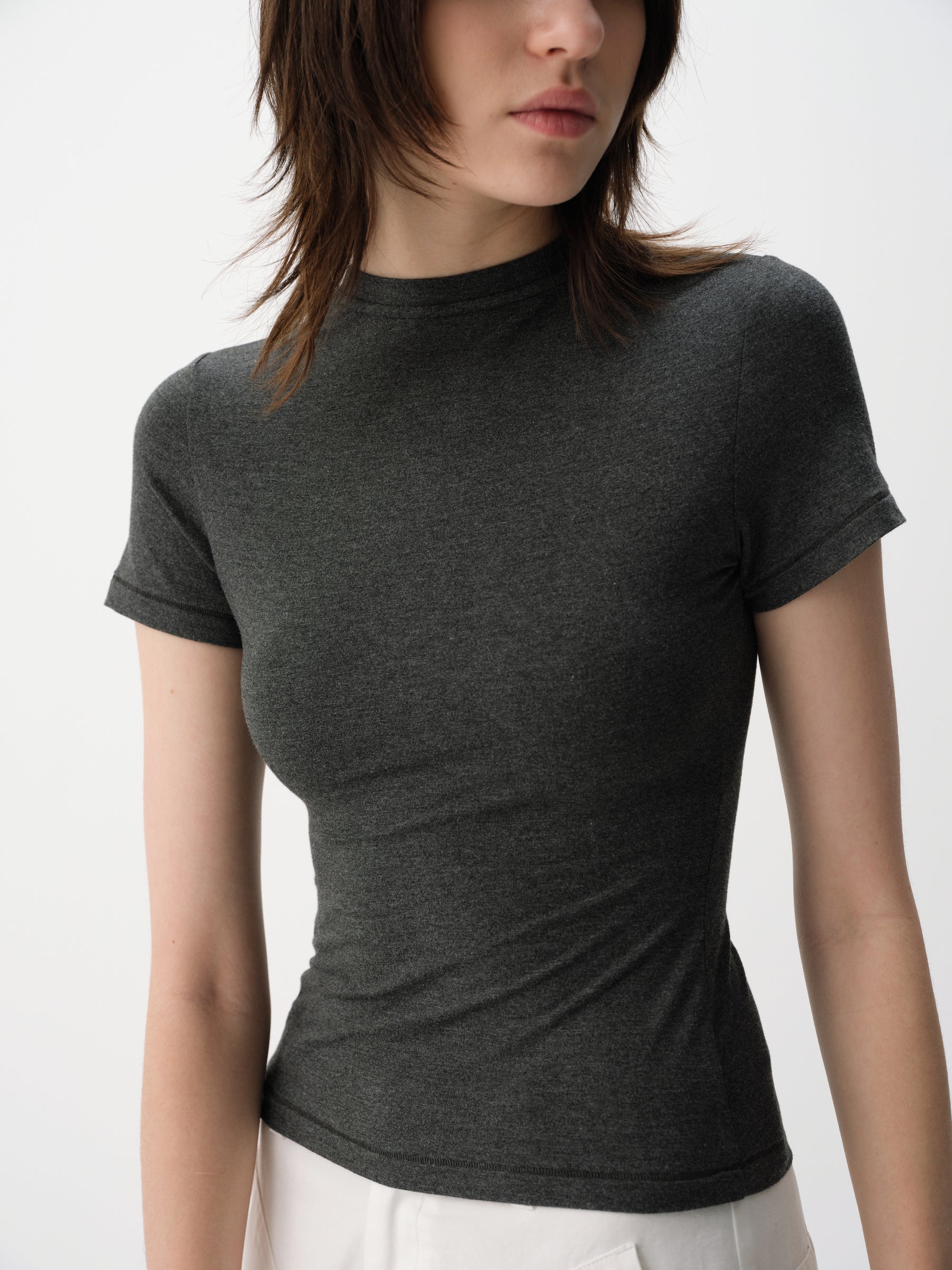 Basic Sculpted Fit Solid Slim Short-Sleeve Tee Charcoal
