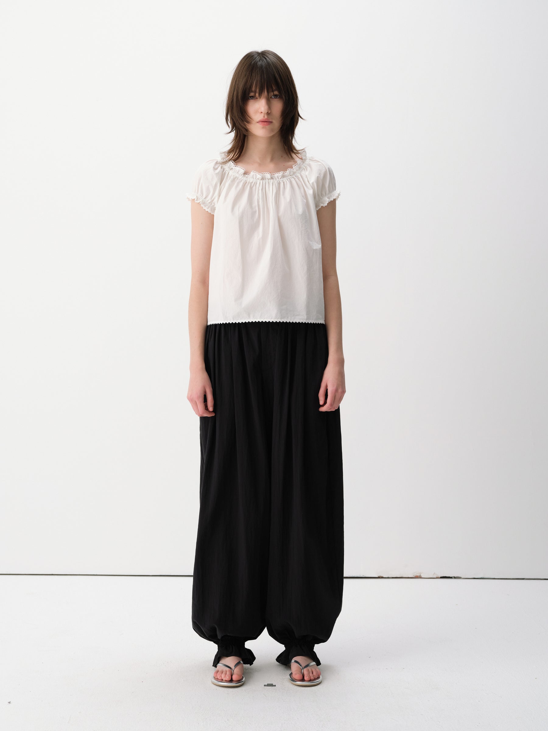 Back Elastic Waist Lightweight Shirred Hem Balloon Pants Black