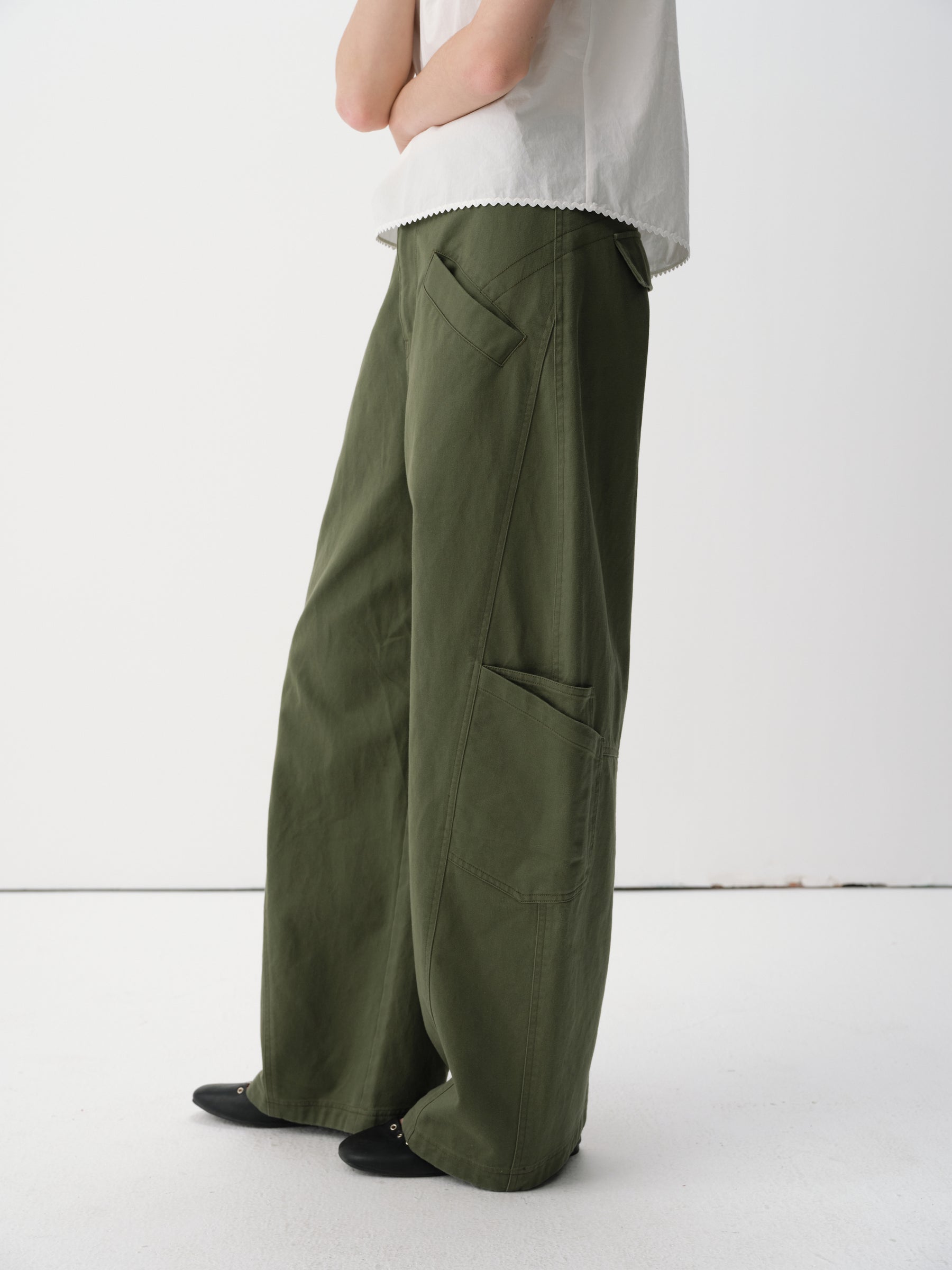 Mid-Low Rise Cotton Structured Curved Hem Casual Pants Military Green