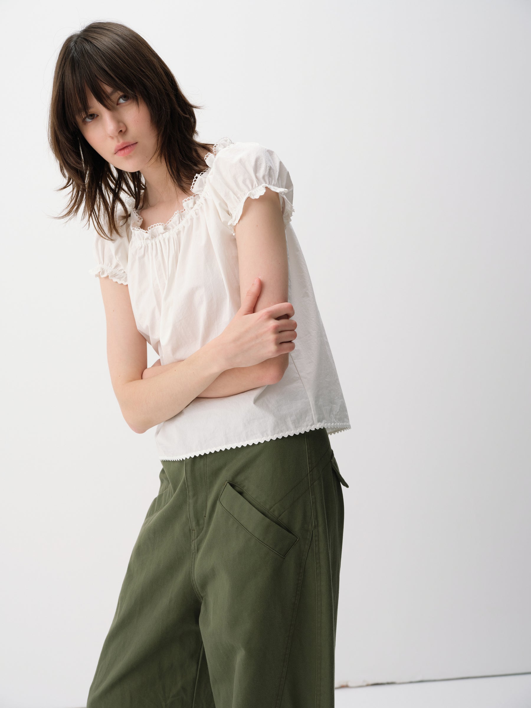 Lace Shirred Puff Sleeve Short-Sleeve Blouse White