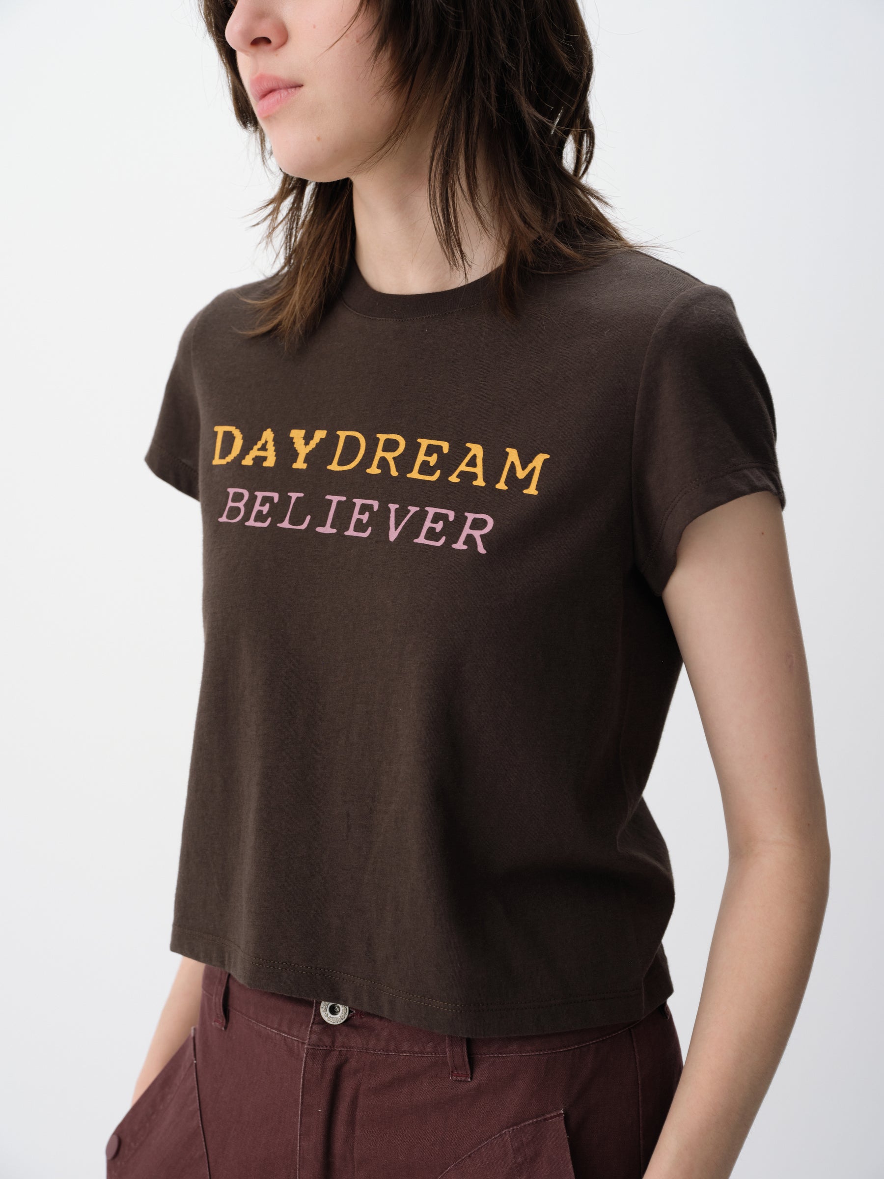 Contrast Slogan Print Regular Shoulder Short-Sleeve Tee Coffee Brown