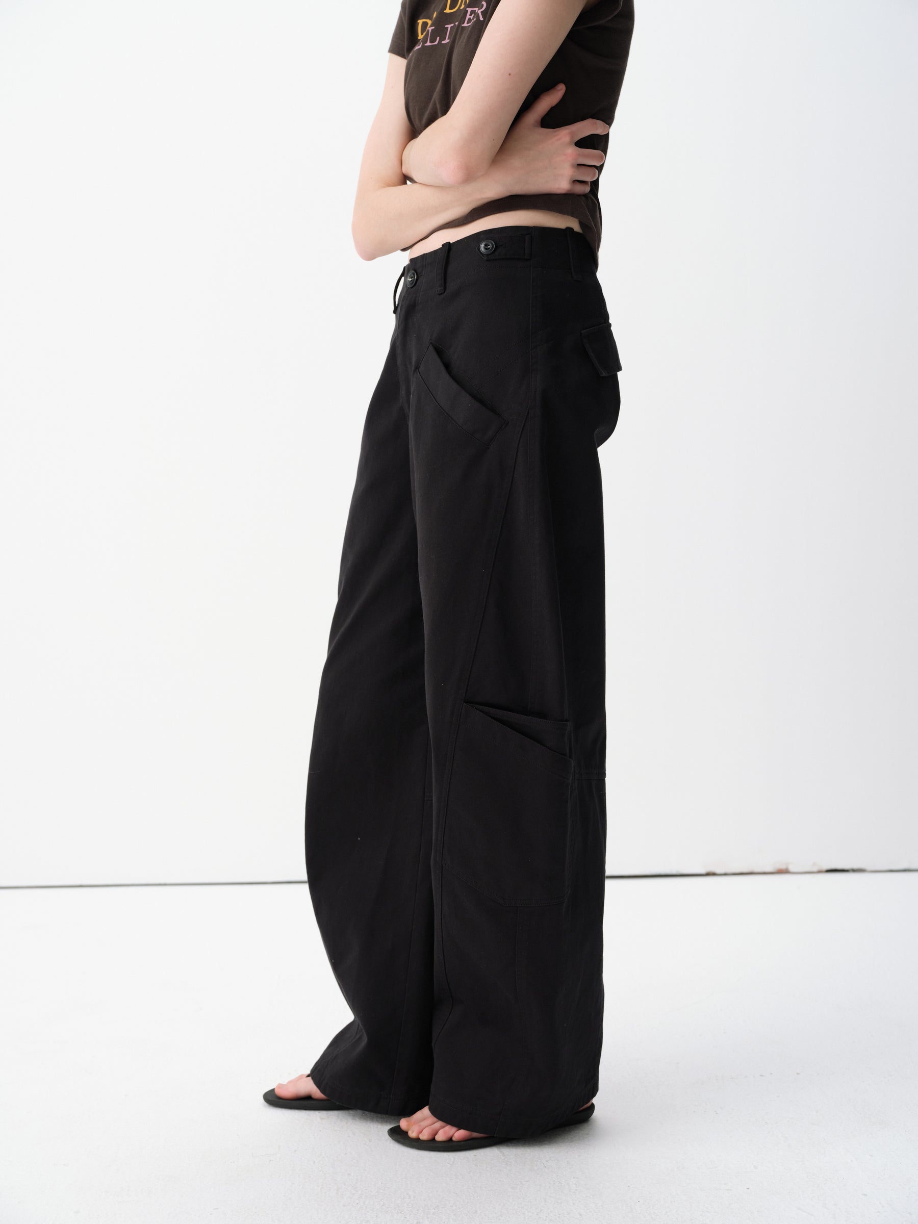 Mid-Low Rise Cotton Structured Curved Hem Casual Pants Black