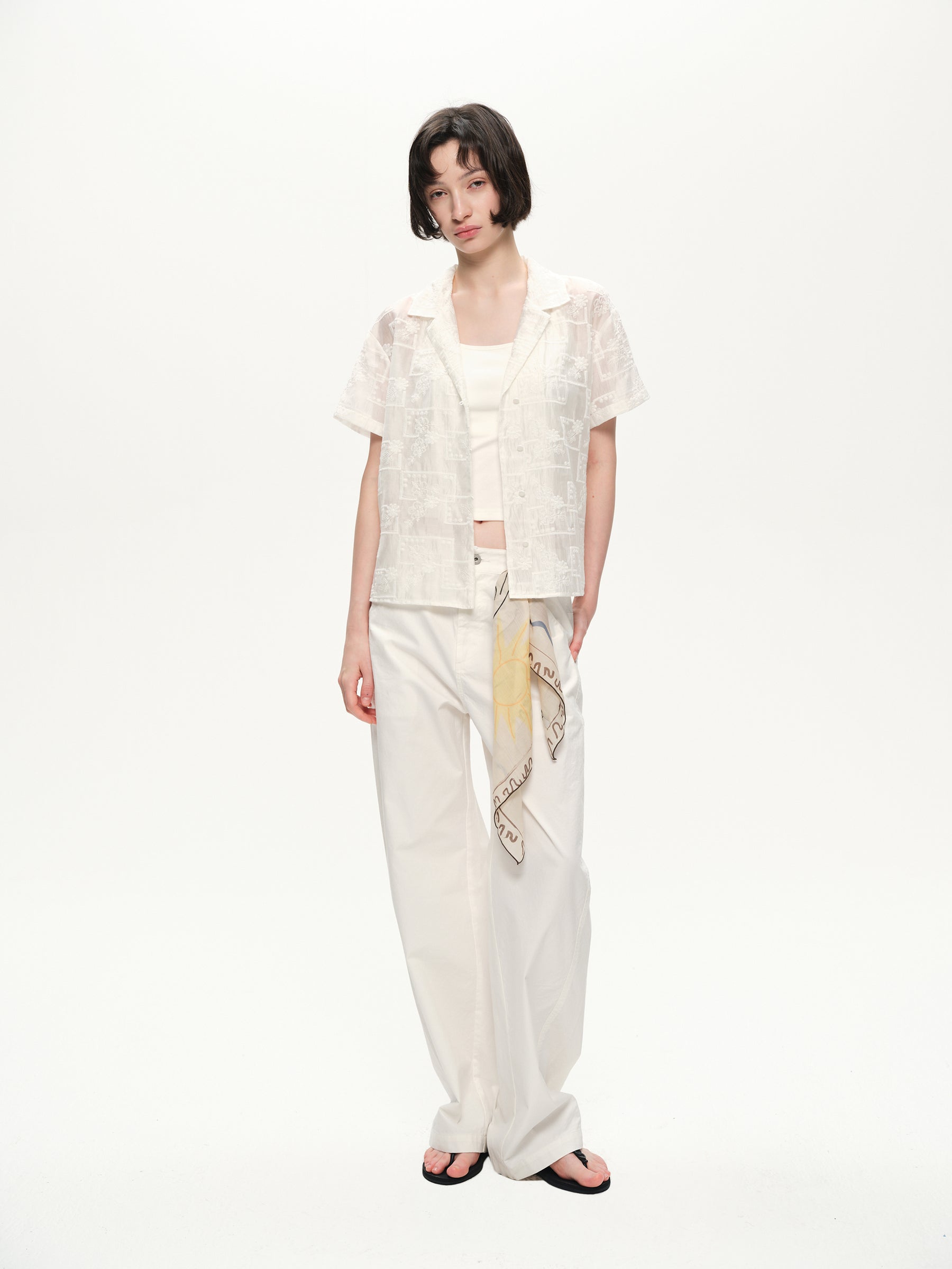 Embroidered breathable loose short-sleeved shirt white