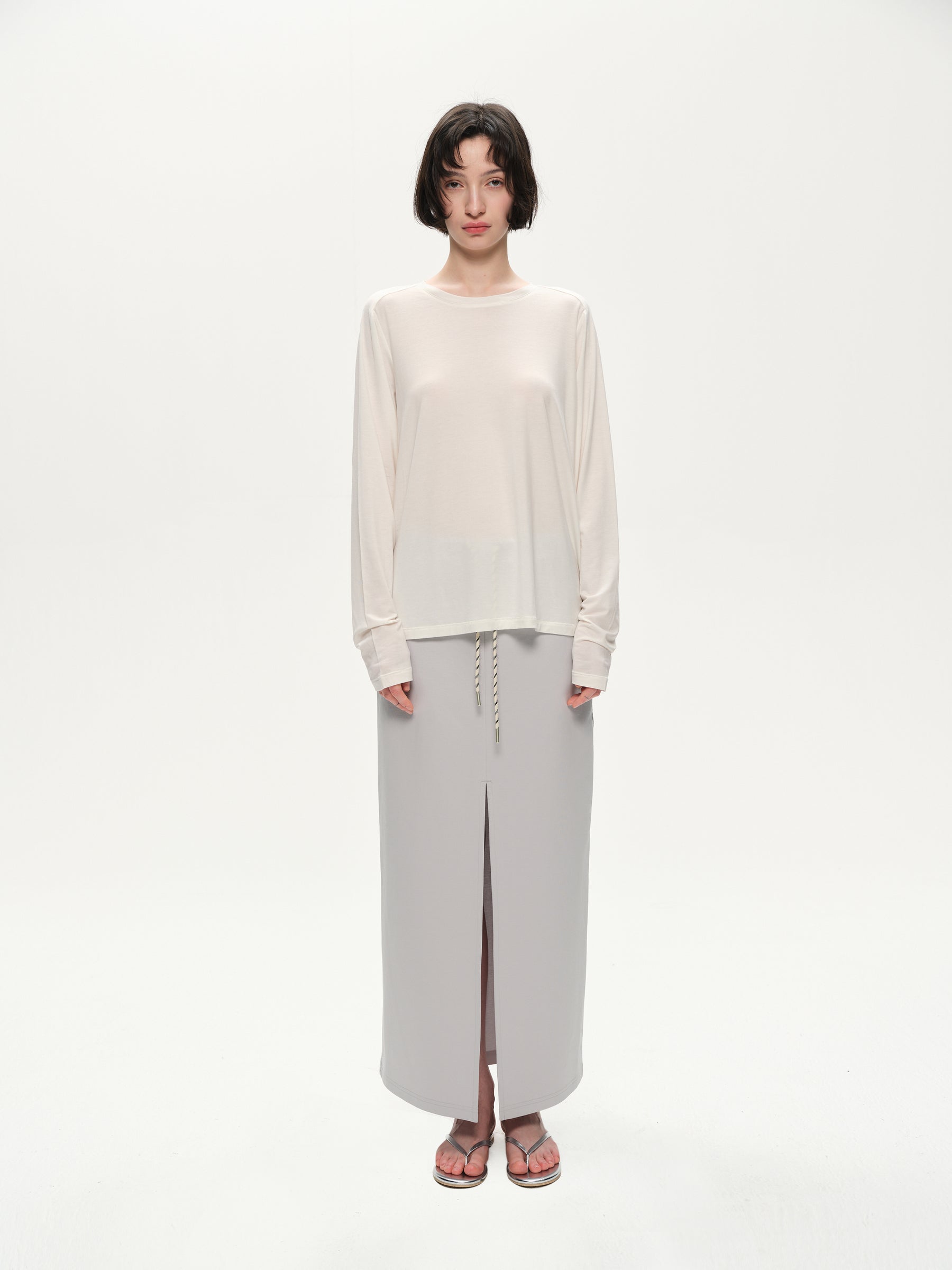 Lyocell wool shoulder cuff design  soft texture T-shirt creamy white