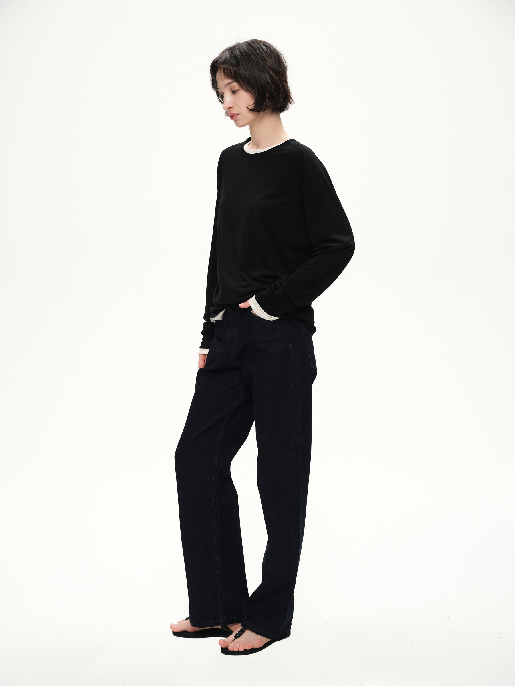 Lyocell wool shoulder cuff design  soft texture T-shirt black