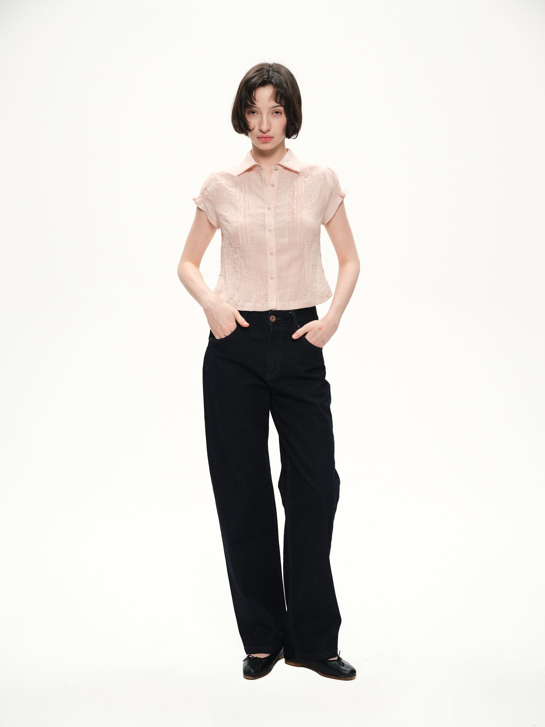 Hidden pattern bubble sleeves fitted short-sleeved shirt light pink