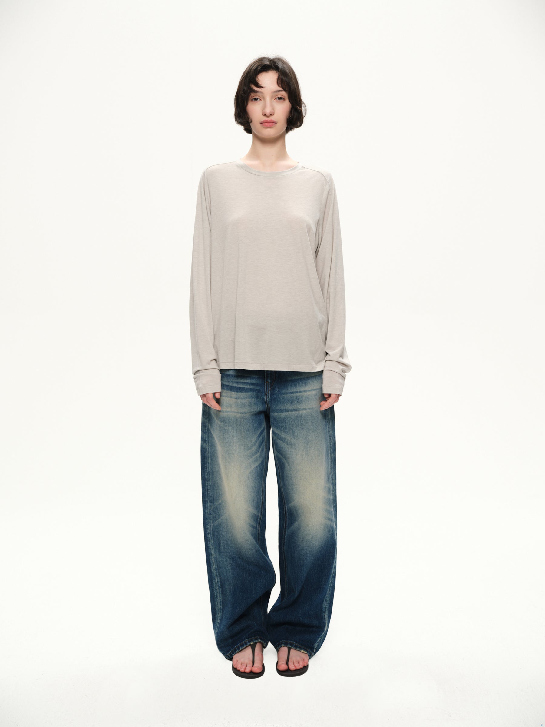 Lyocell wool shoulder cuff design  soft texture T-shirt light gray