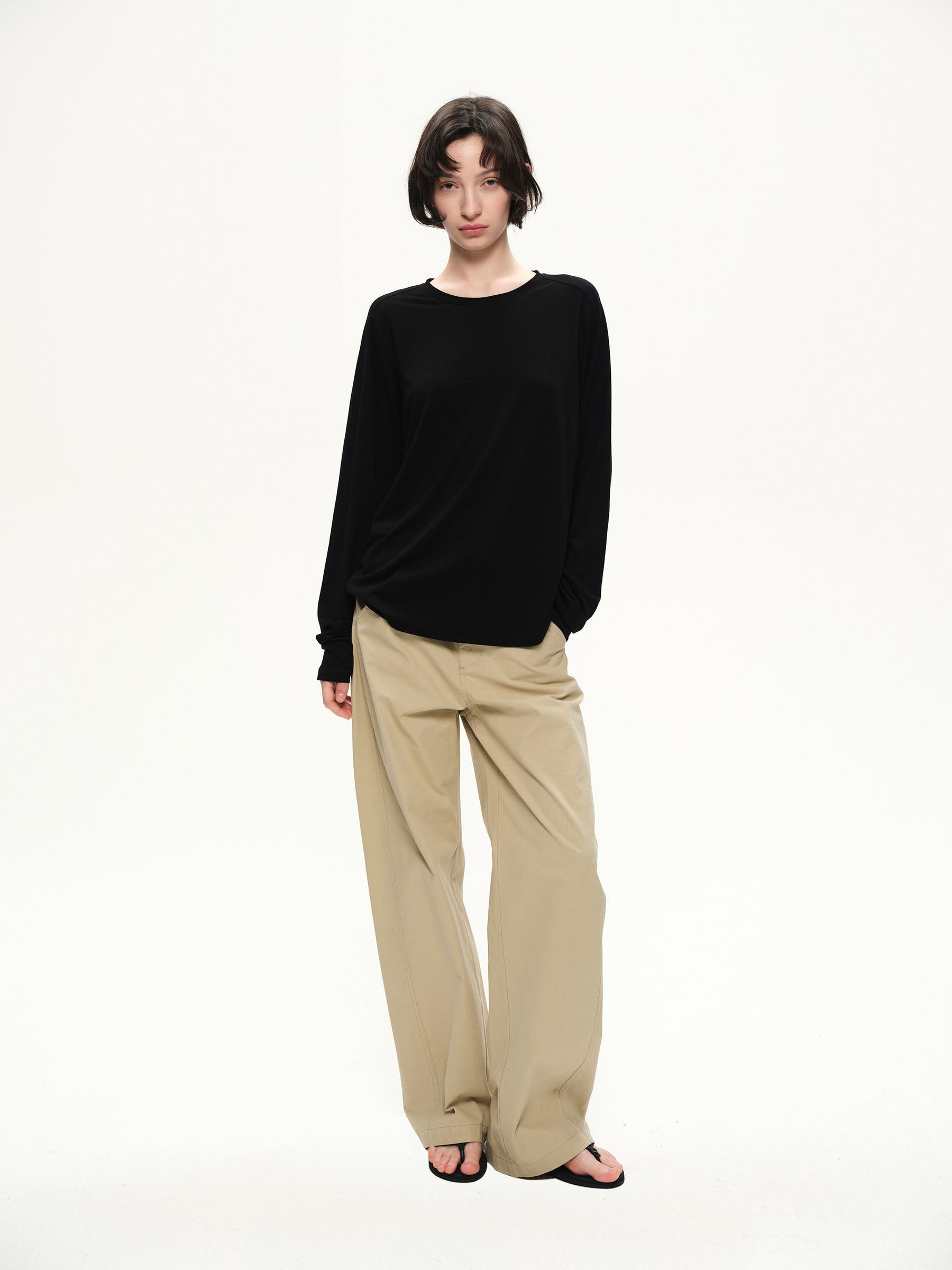 Lyocell wool shoulder cuff design  soft texture T-shirt black