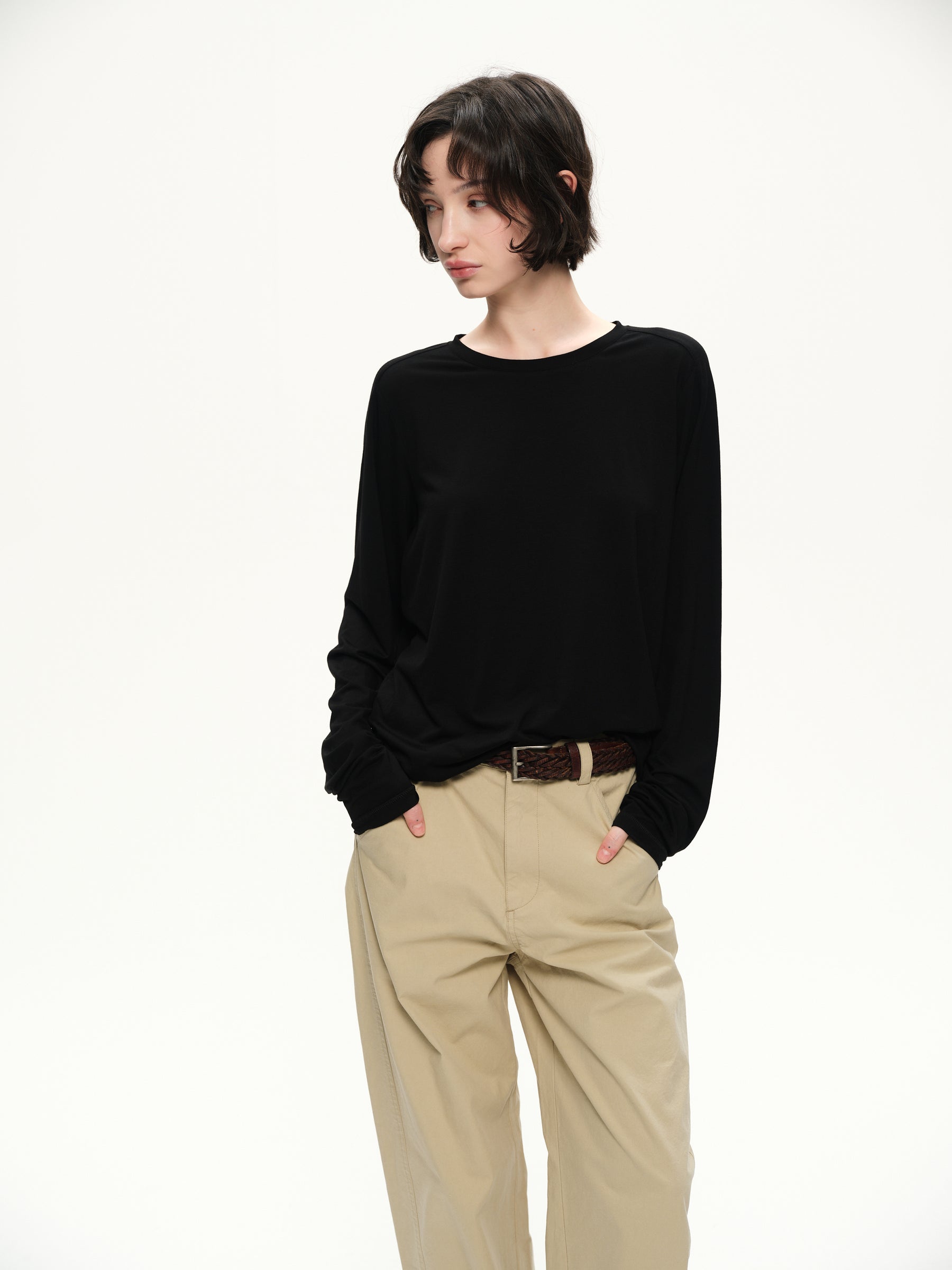 Lyocell wool shoulder cuff design  soft texture T-shirt black