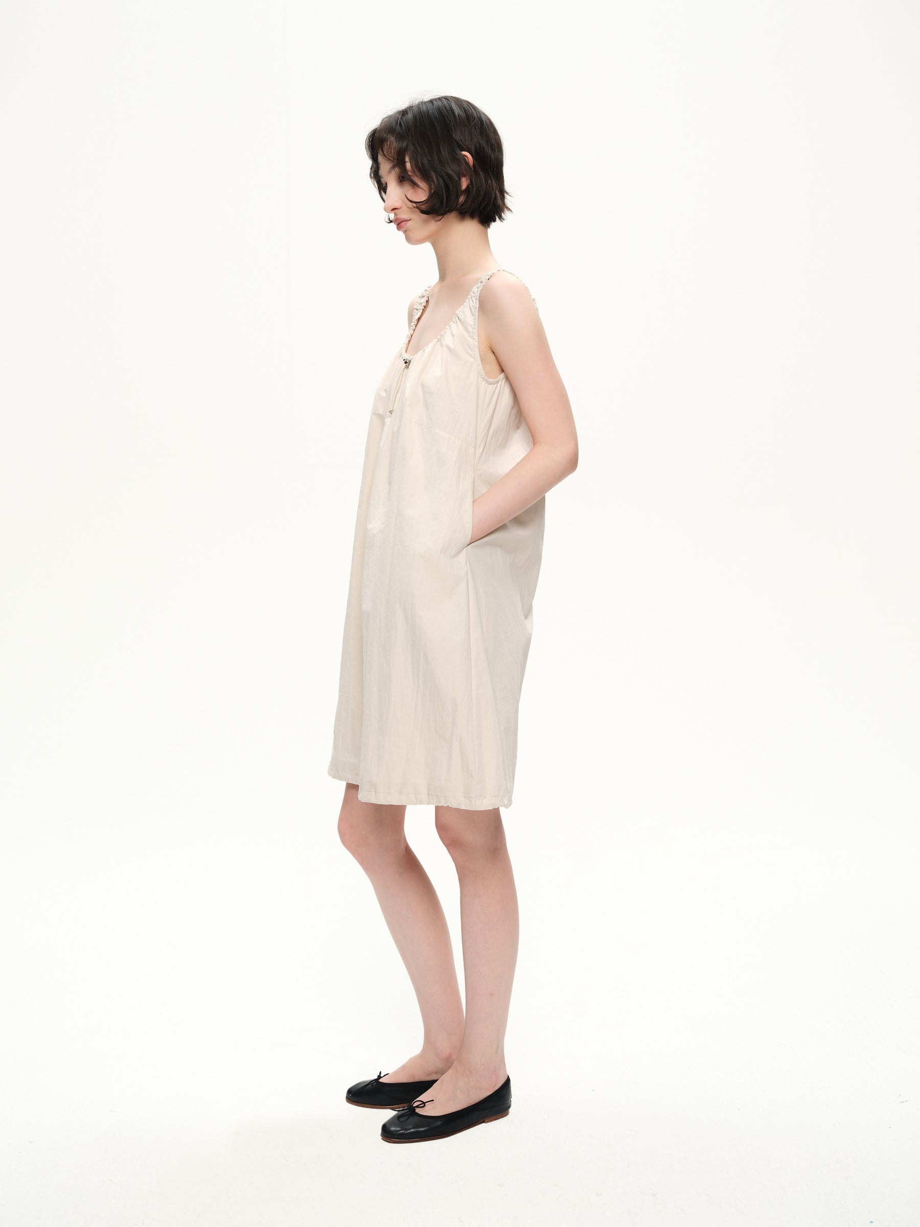 U-neck strap a-line dress apricot