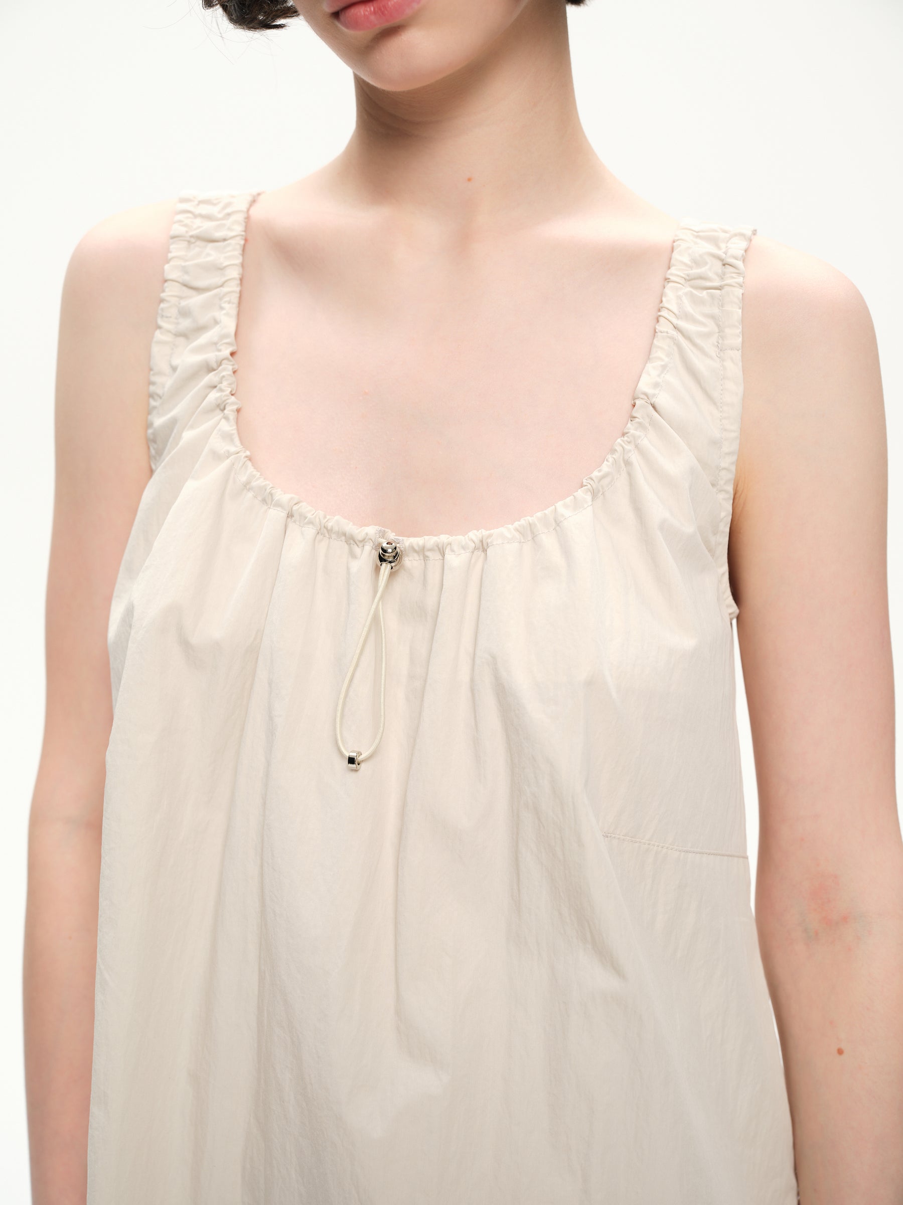 U-neck strap a-line dress apricot