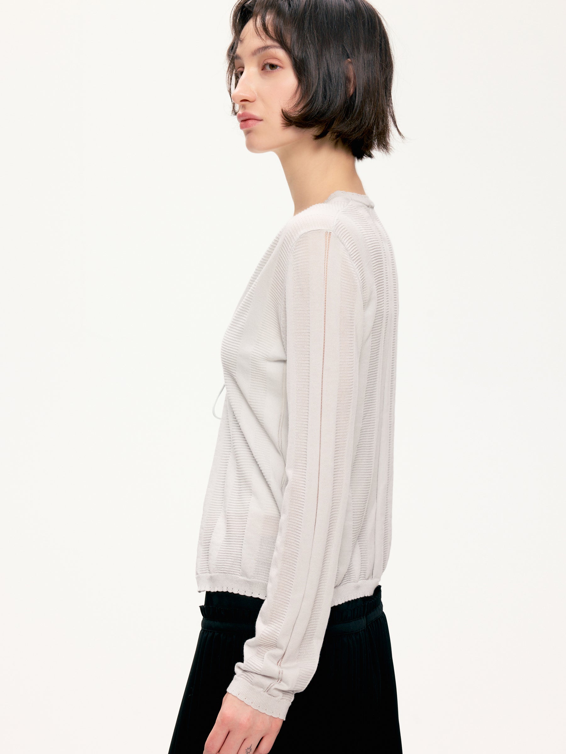Texture hollow-carved design slim-fit cardigan light gray