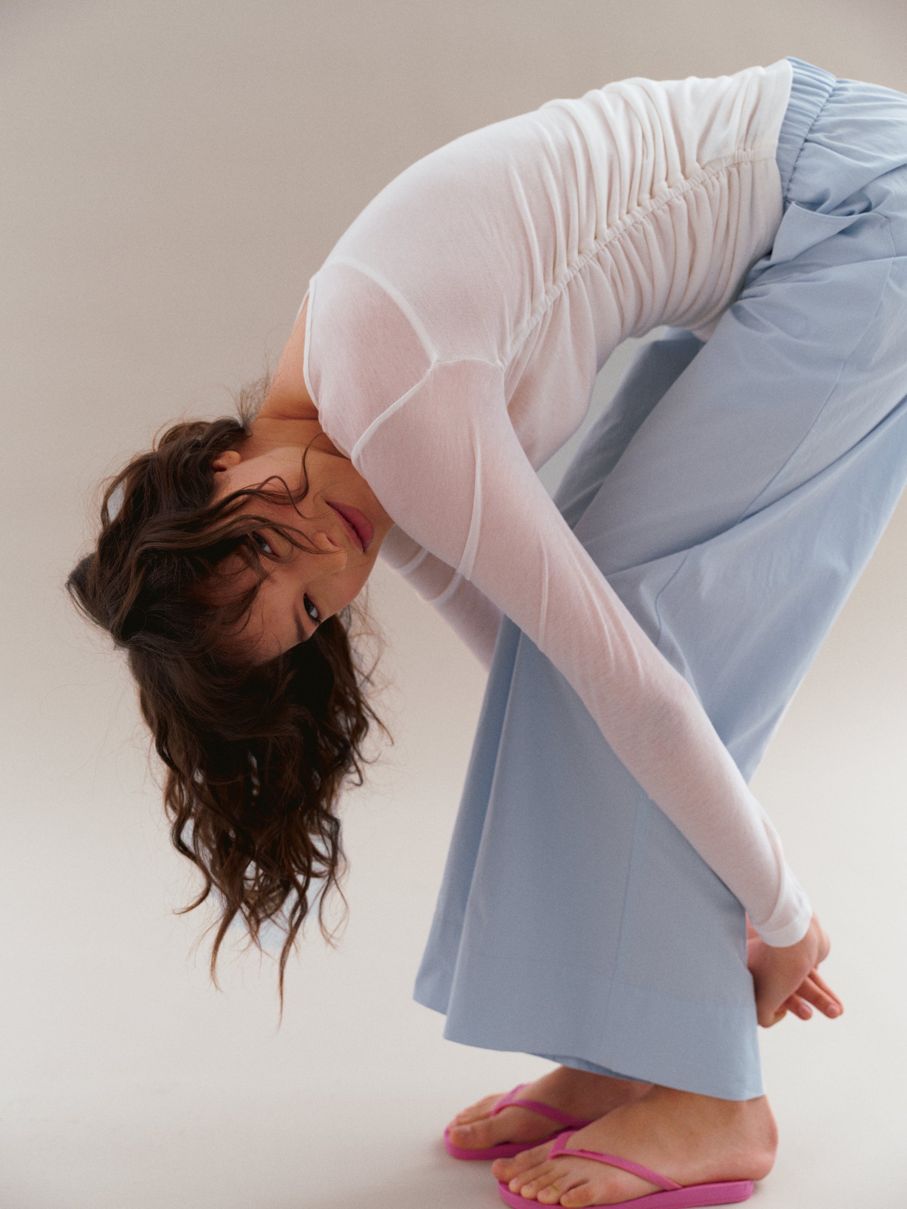 Wool Blend Asymmetric Neck Slim Fit Crinkle Lightweight Long-Sleeve Tee white