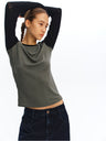 Color-Block Raglan Sleeve Knit-Textured Slim Fit Tee sage green