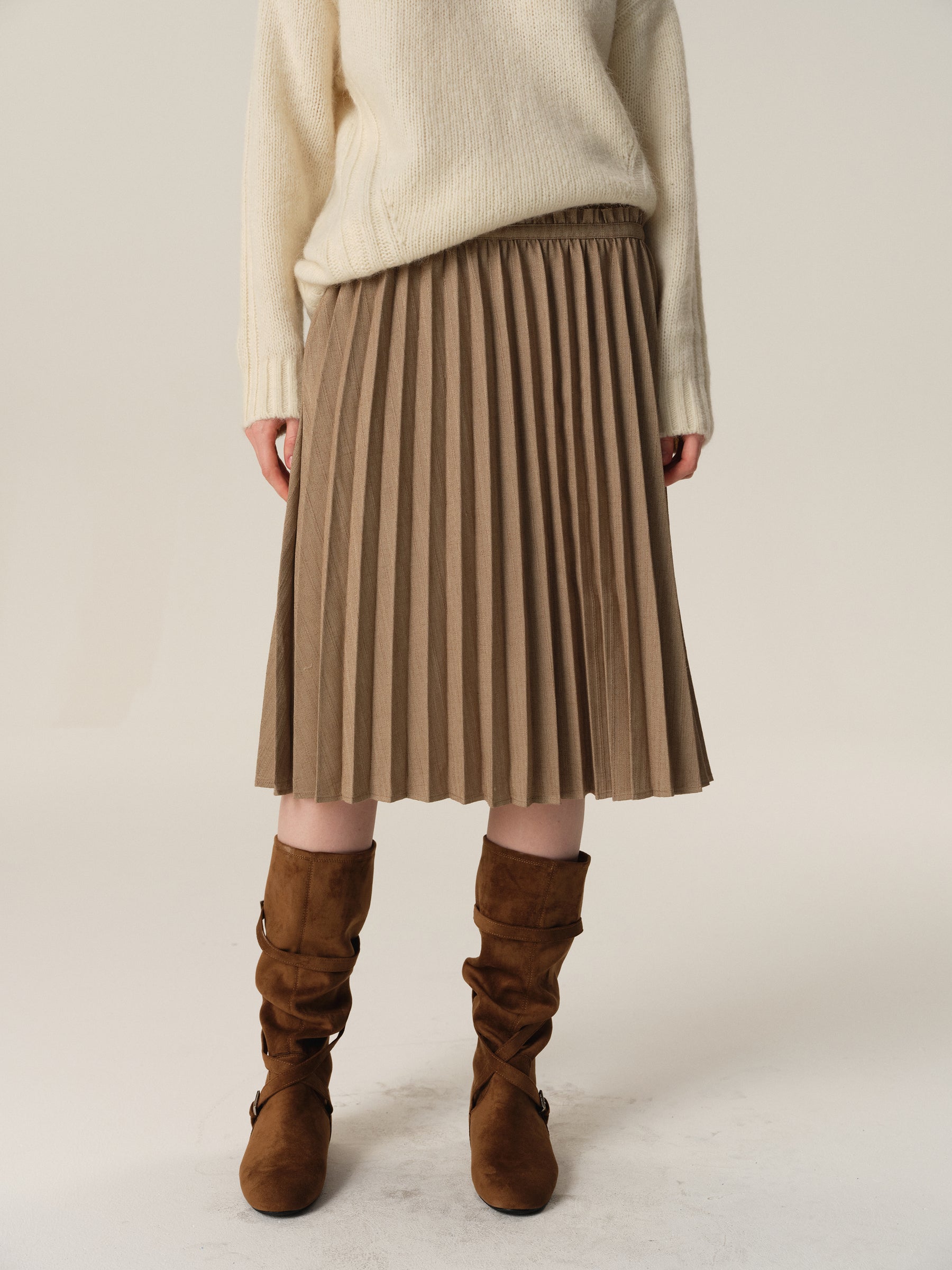 Mid-Low Waist Raw Hem Pleated Textured Midi Skirt khaki