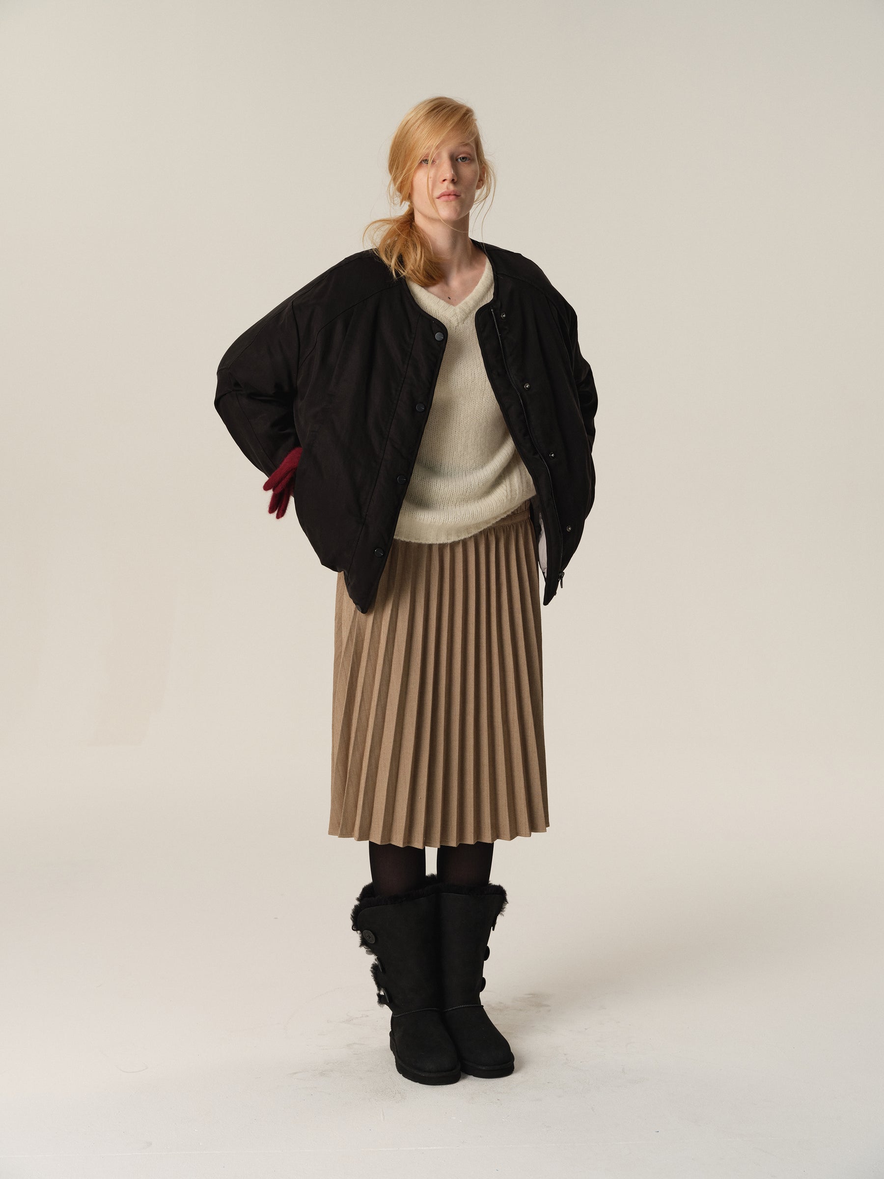 Mid-Low Waist Raw Hem Pleated Textured Midi Skirt khaki