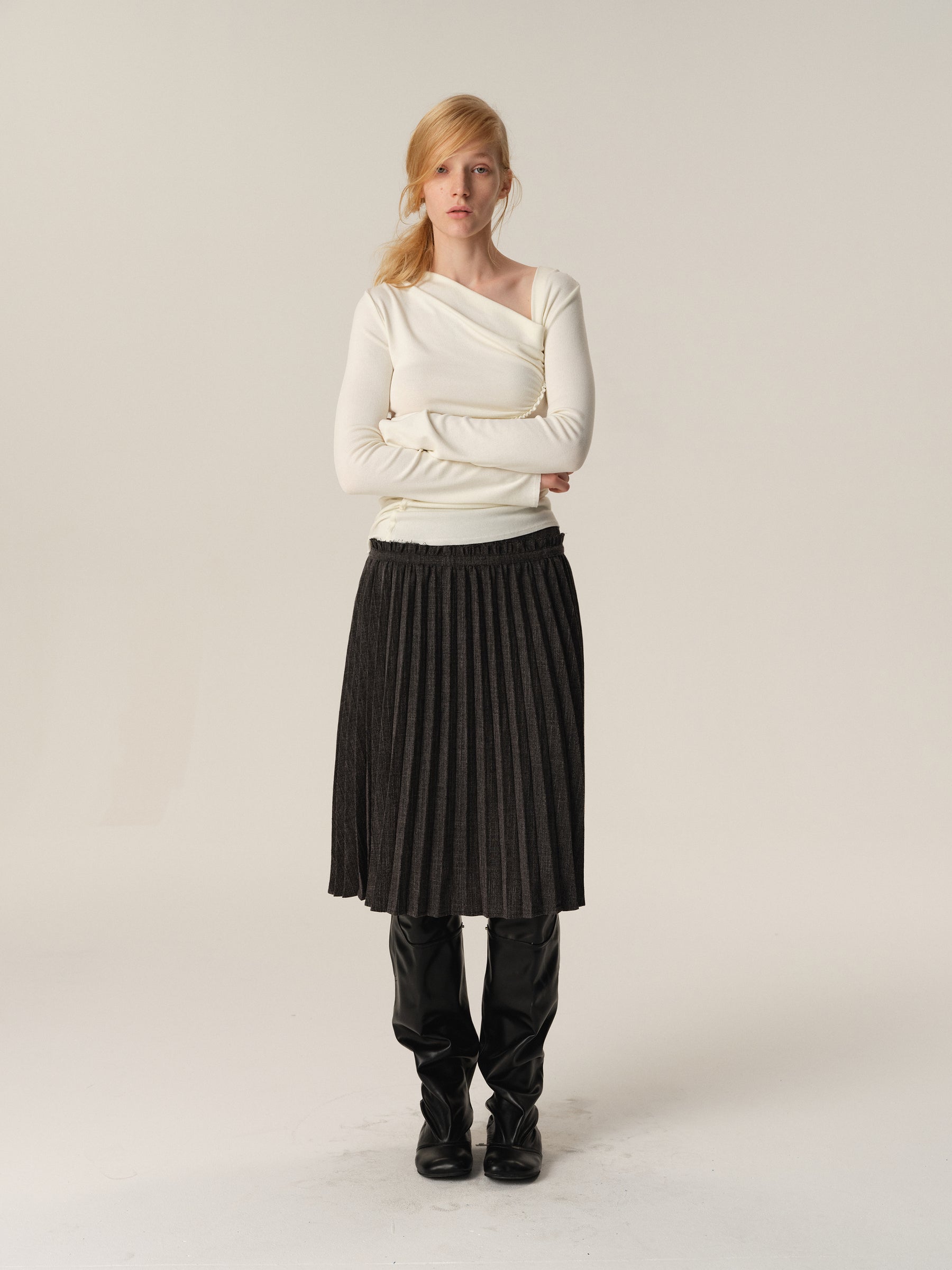 Angora Blend Diagonal Pleated Long-Sleeve Blouse white