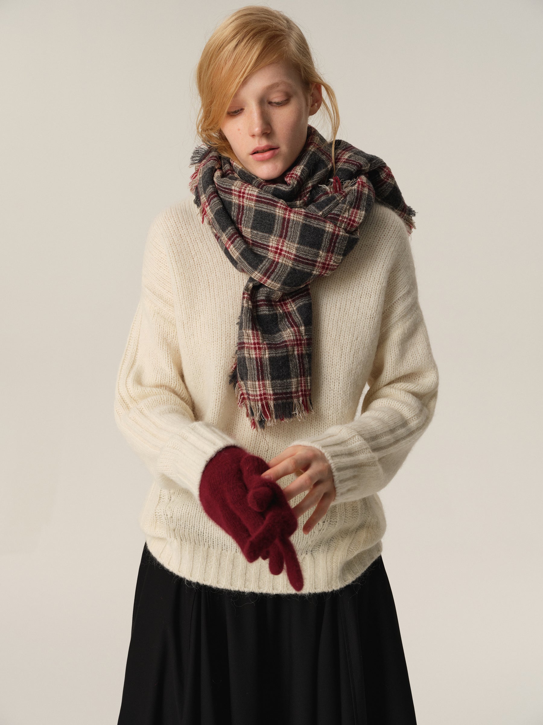 Vintage Wool Crinkle Textured Fringed Scarf Shawl red & gray check