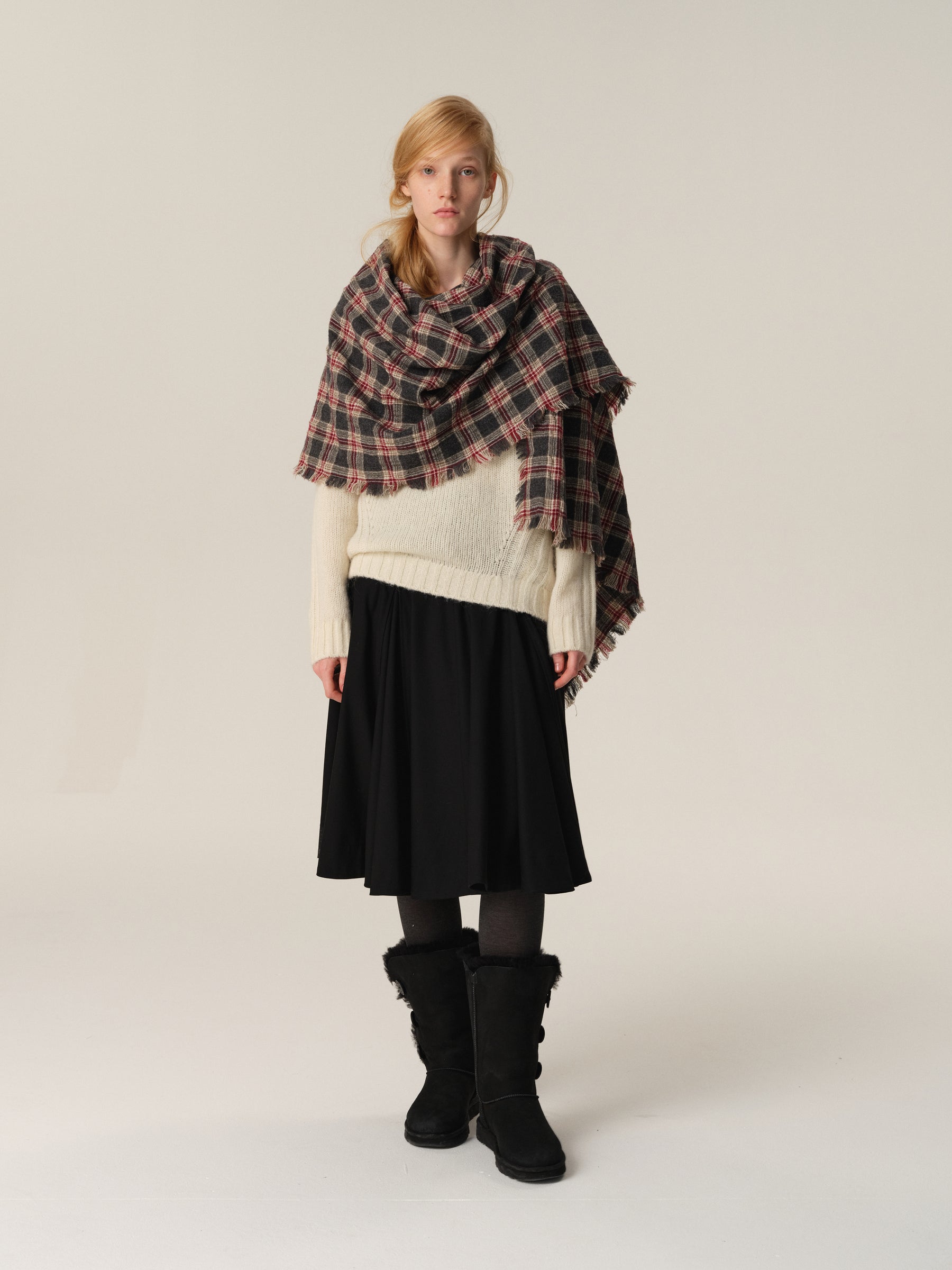 Vintage Wool Crinkle Textured Fringed Scarf Shawl red & gray check