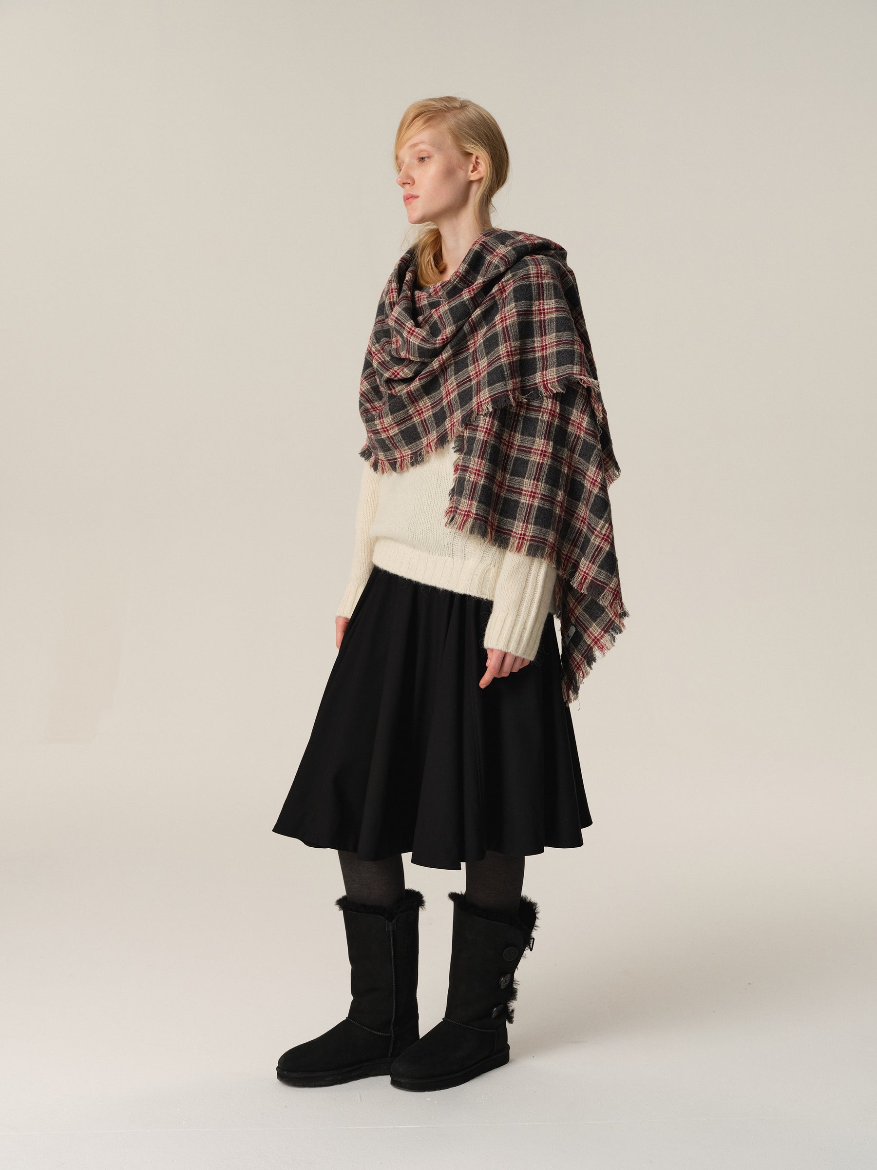 Vintage Wool Crinkle Textured Fringed Scarf Shawl red & gray check