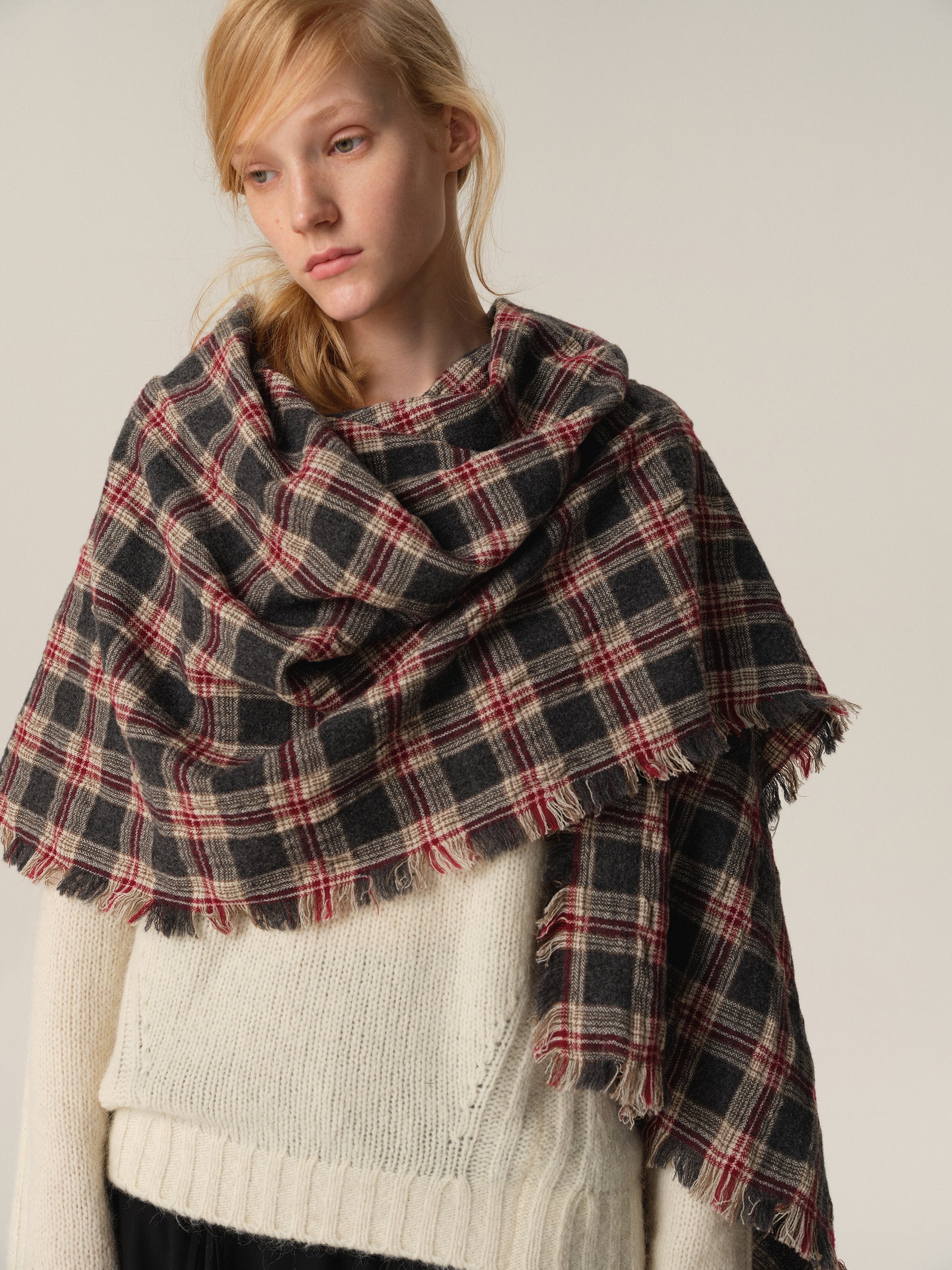 Vintage Wool Crinkle Textured Fringed Scarf Shawl red & gray check