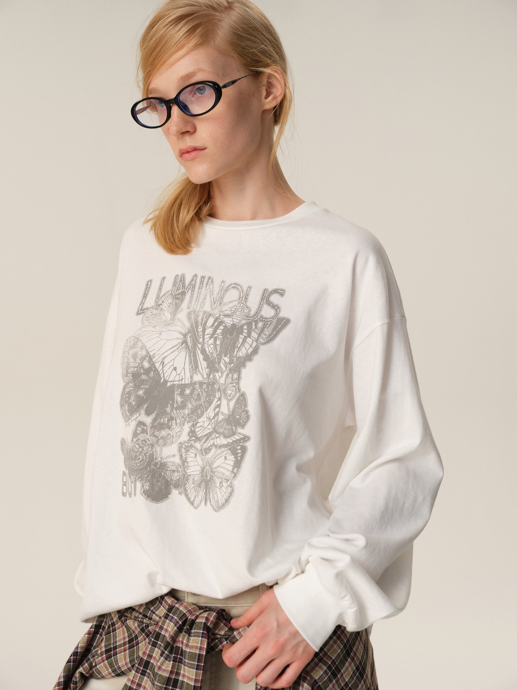 Butterfly Silhouette Print Oversized Long-Sleeve Tee white