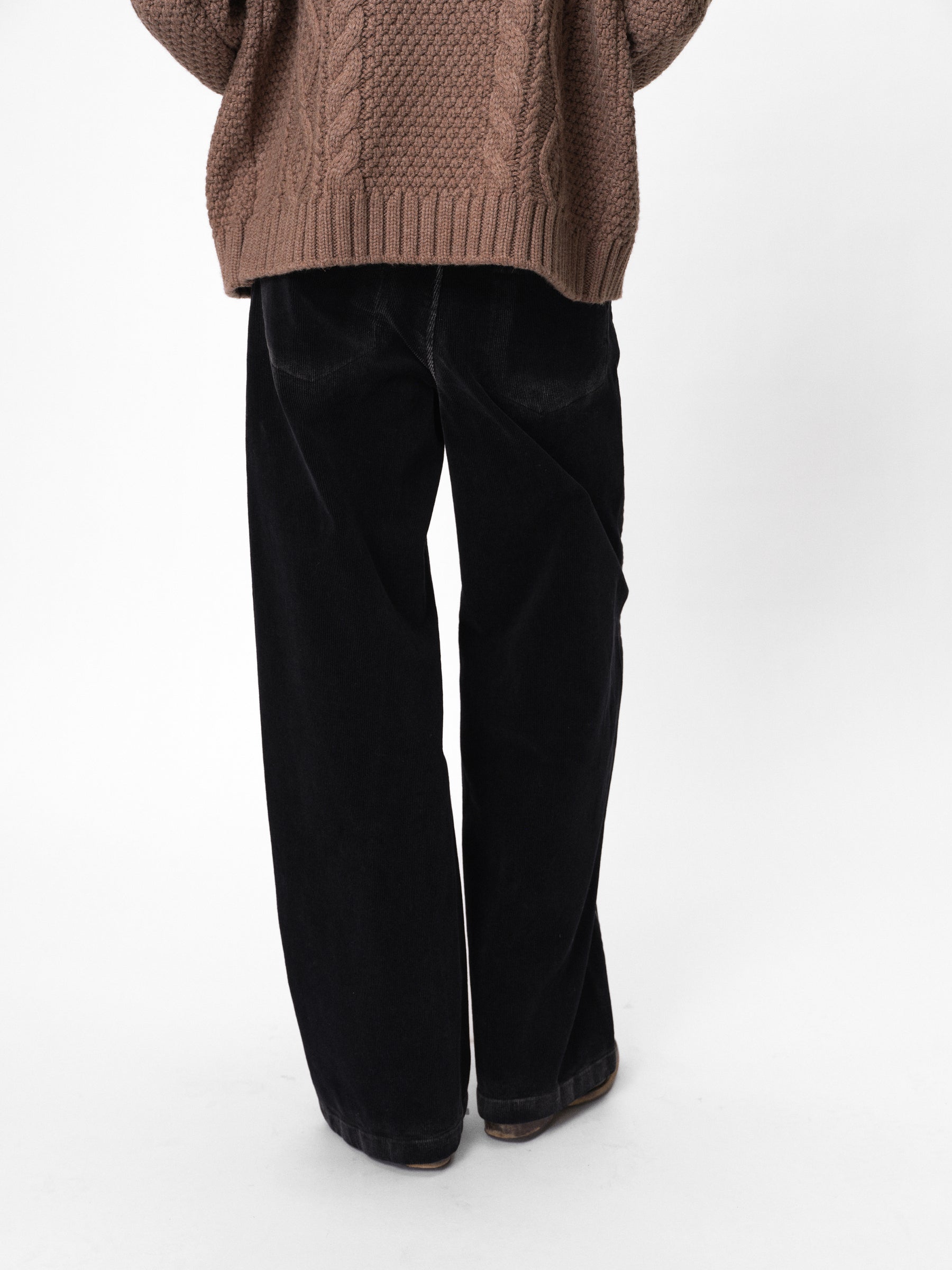 Mid-Low Rise Cotton Corduroy Straight-Leg Pants black