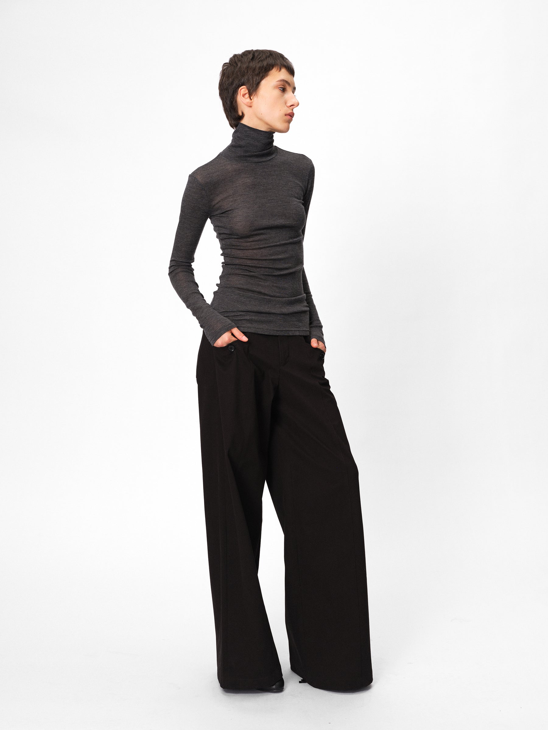 Merino Wool Regular-Sleeve Mock Neck Fitted Long-Sleeve Top heather gray