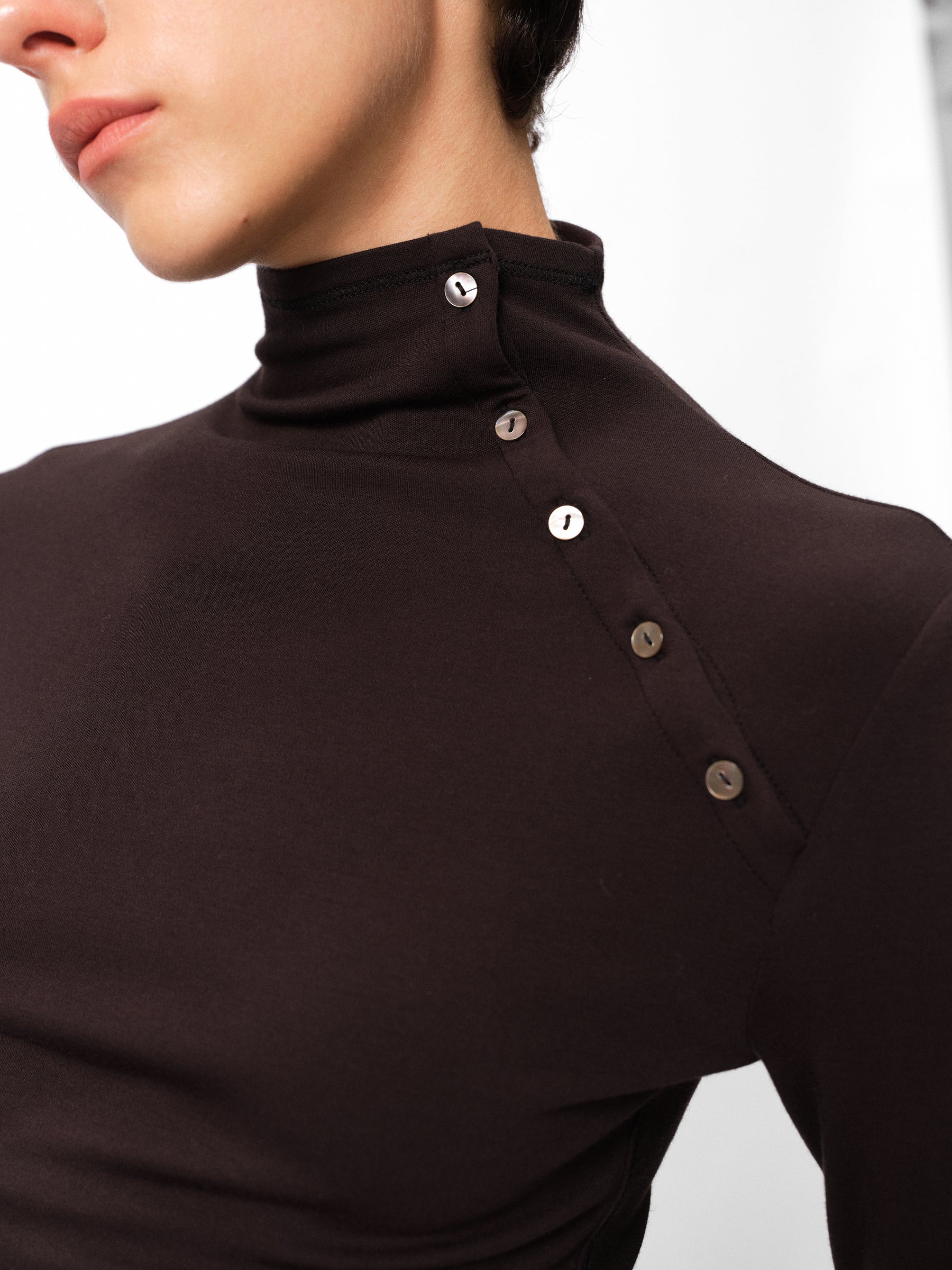 Asymmetric Button Placket Mock Neck Slim Fit Long-Sleeve Base Layer black