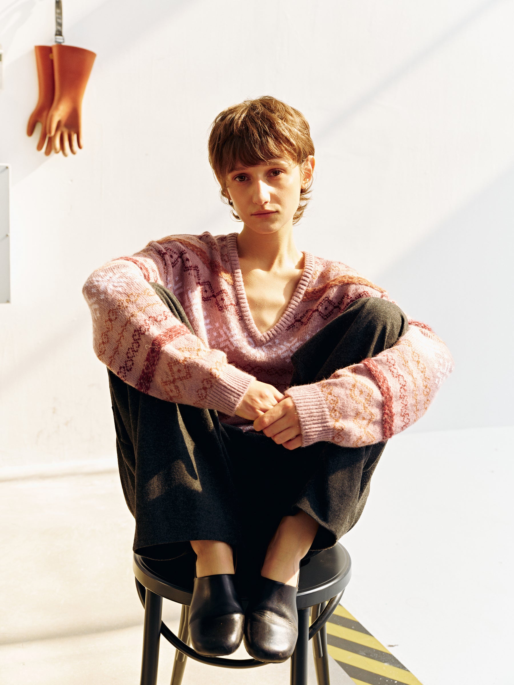 Alpaca Fair Isle V-Neck Drop-Shoulder Sweater dusty pink