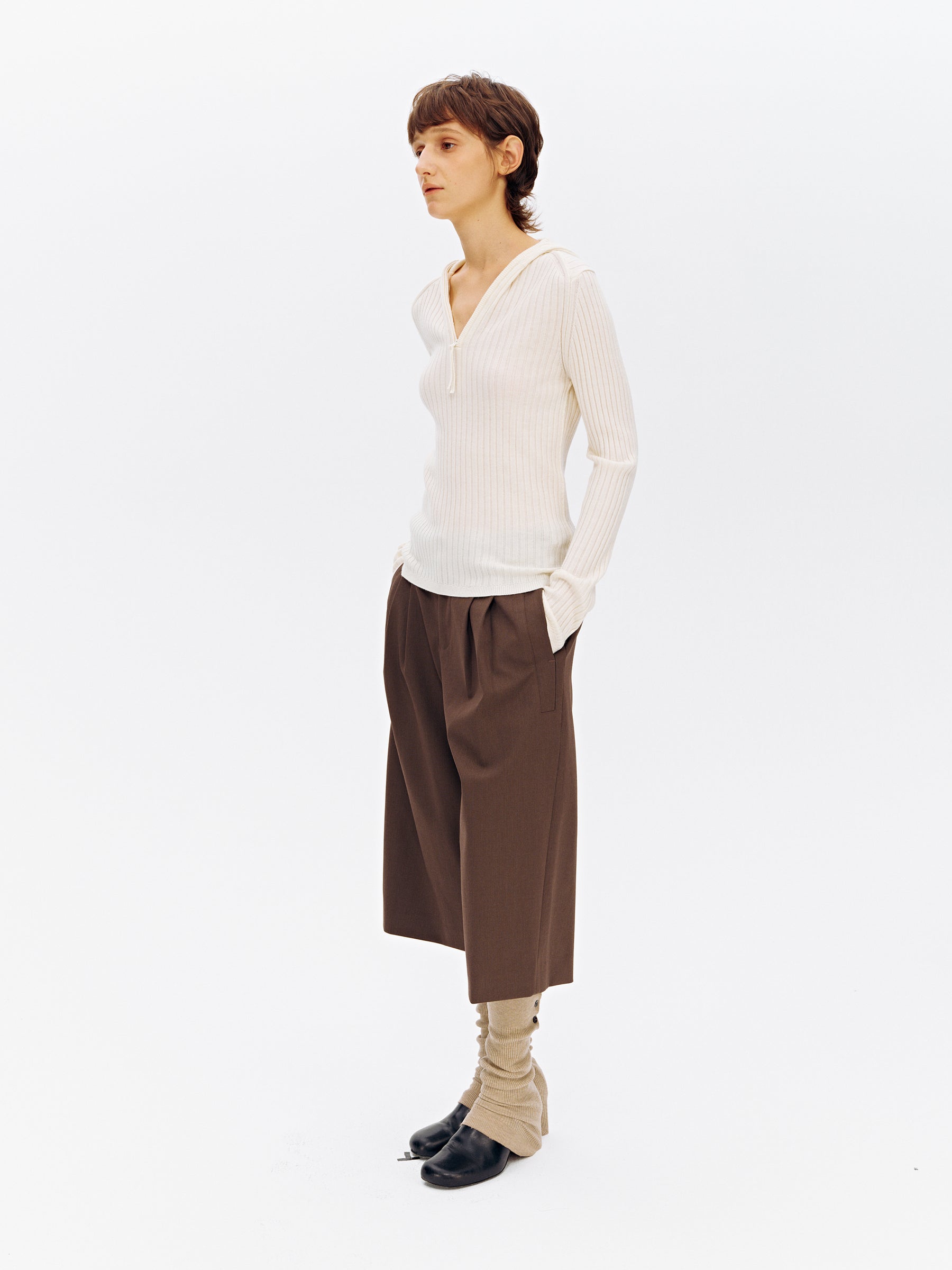 Hooded Half-Zip Ribbed Slim Fit Sweater beige