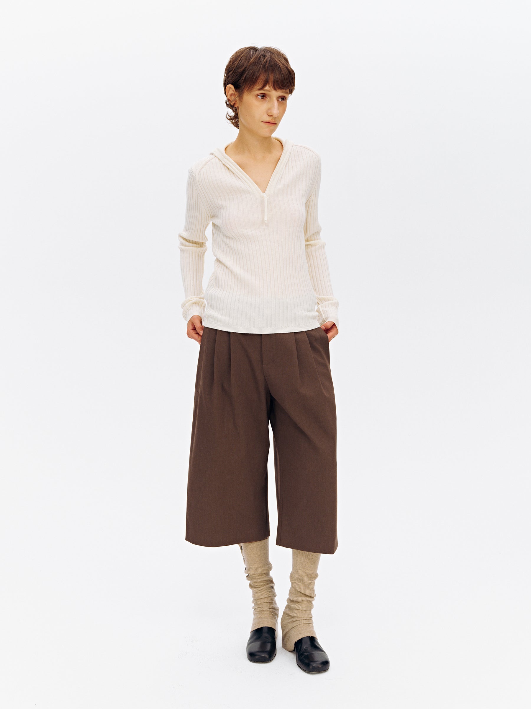 Hooded Half-Zip Ribbed Slim Fit Sweater beige