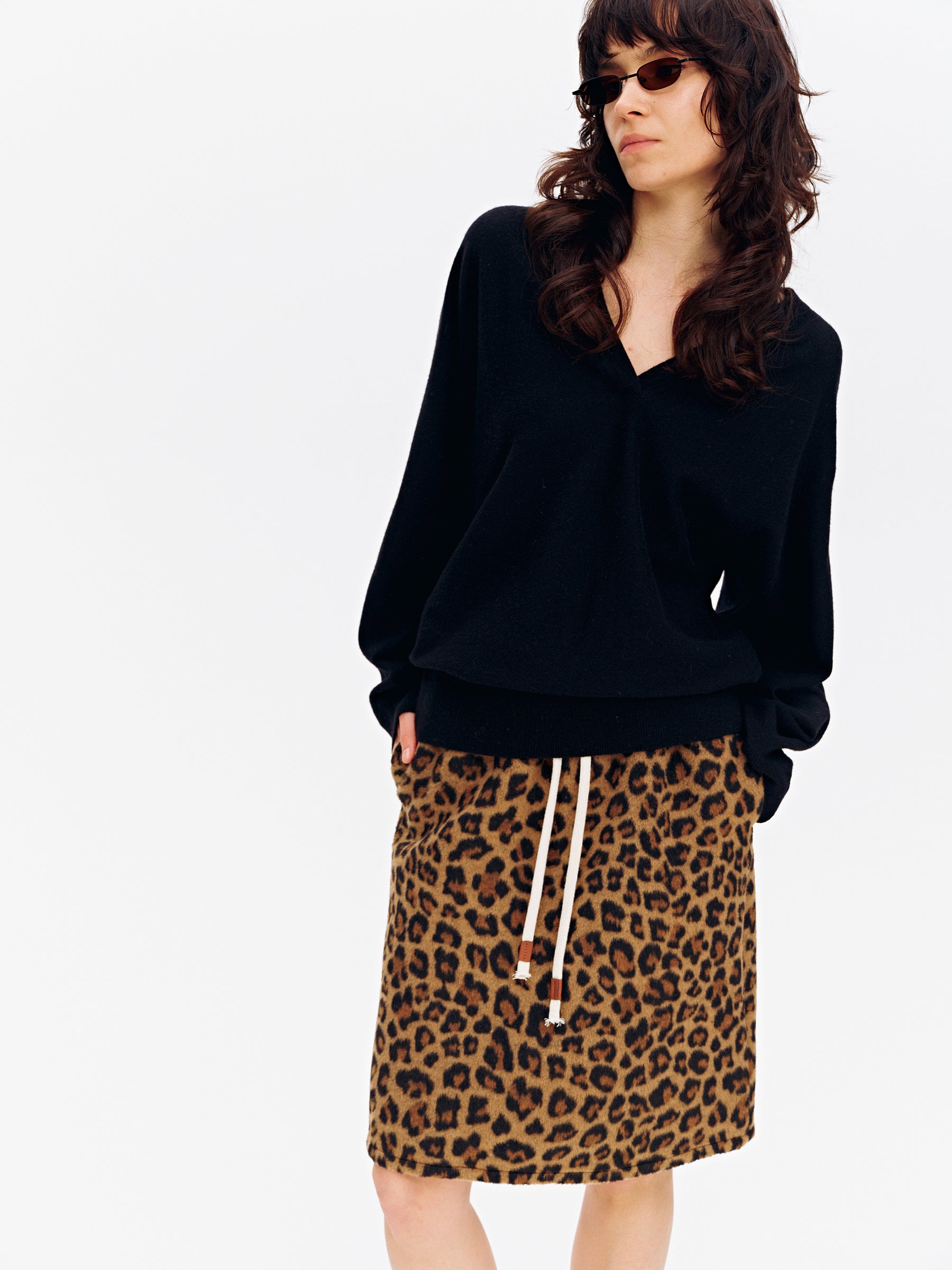 Wool Blend V-Neck Batwing Sleeve Pullover black