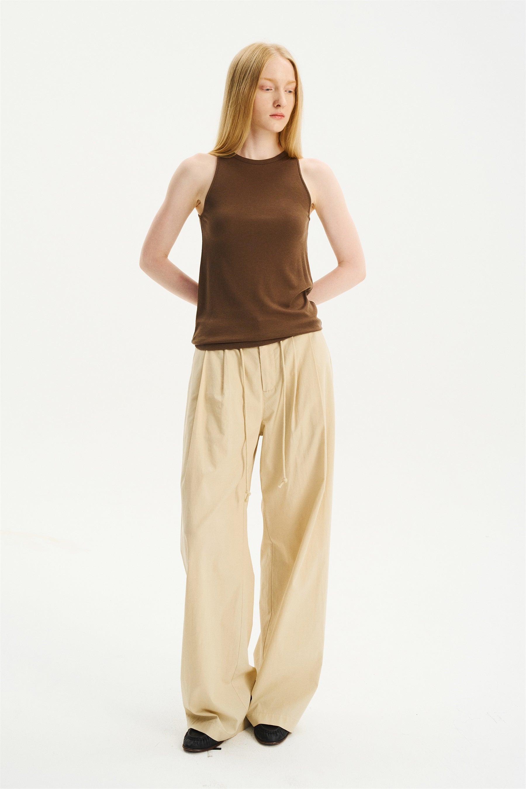 Mid-Low Rise Pleated Drawstring Pants Light Apricot