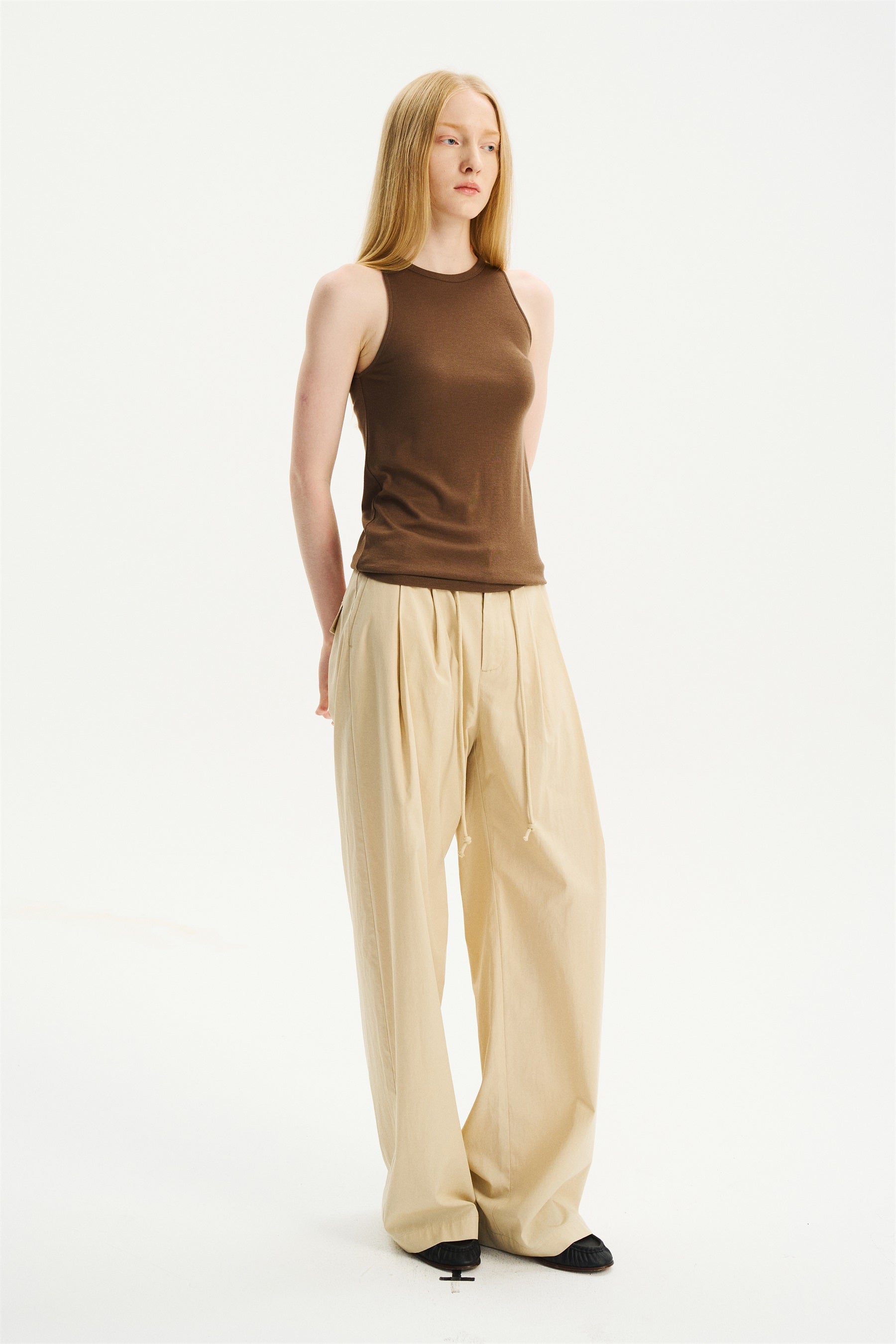 Mid-Low Rise Pleated Drawstring Pants Light Apricot