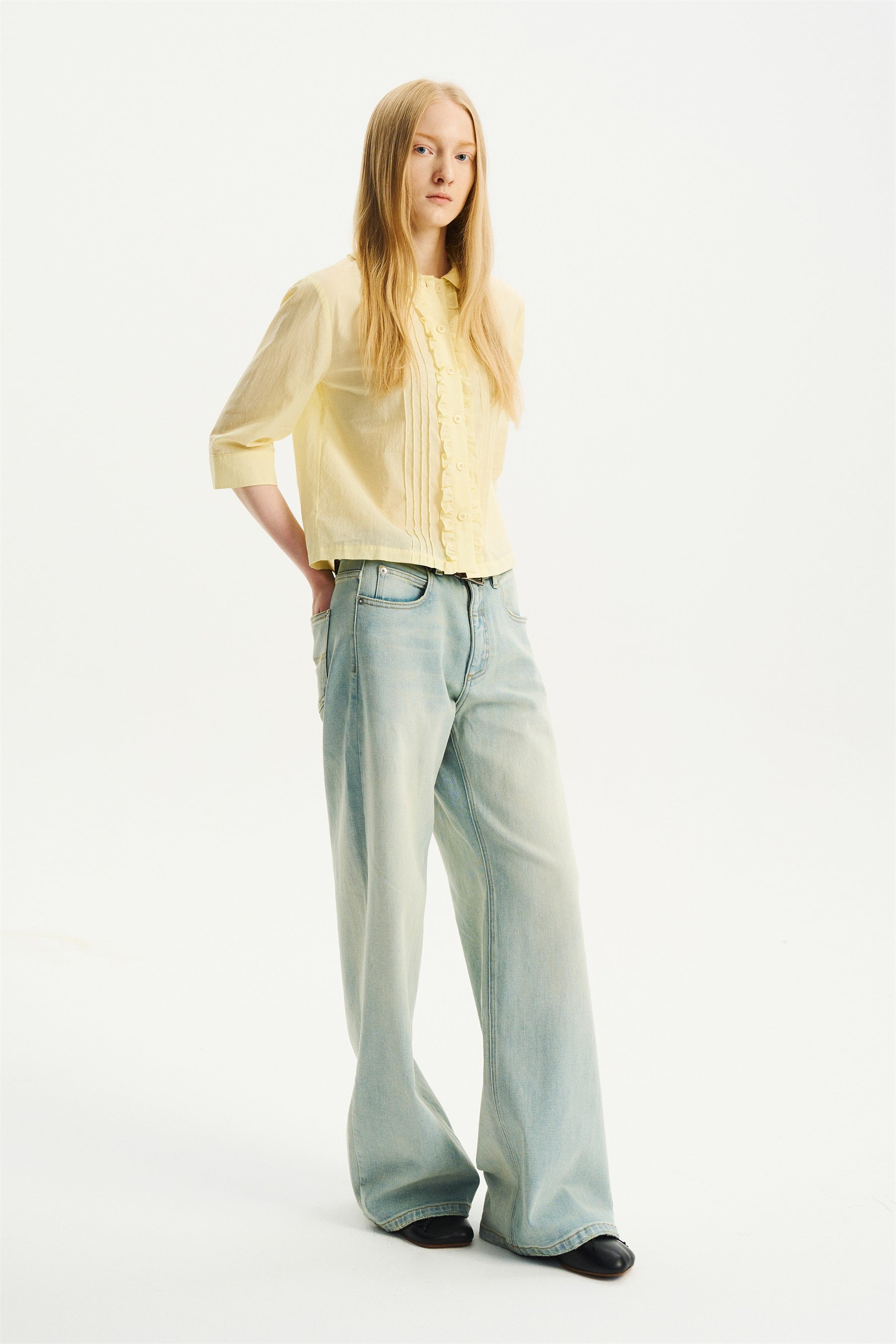 Peter Pan Collar Elbow-Sleeve Shirt Light Yellow