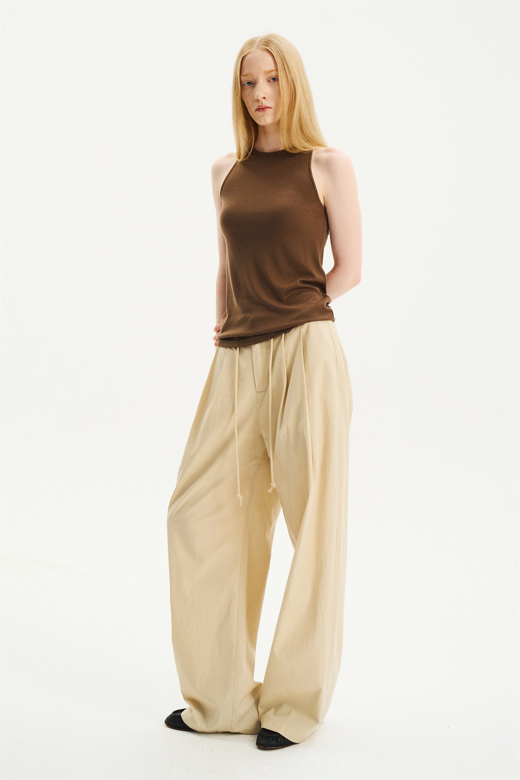 Mid-Low Rise Pleated Drawstring Pants Light Apricot