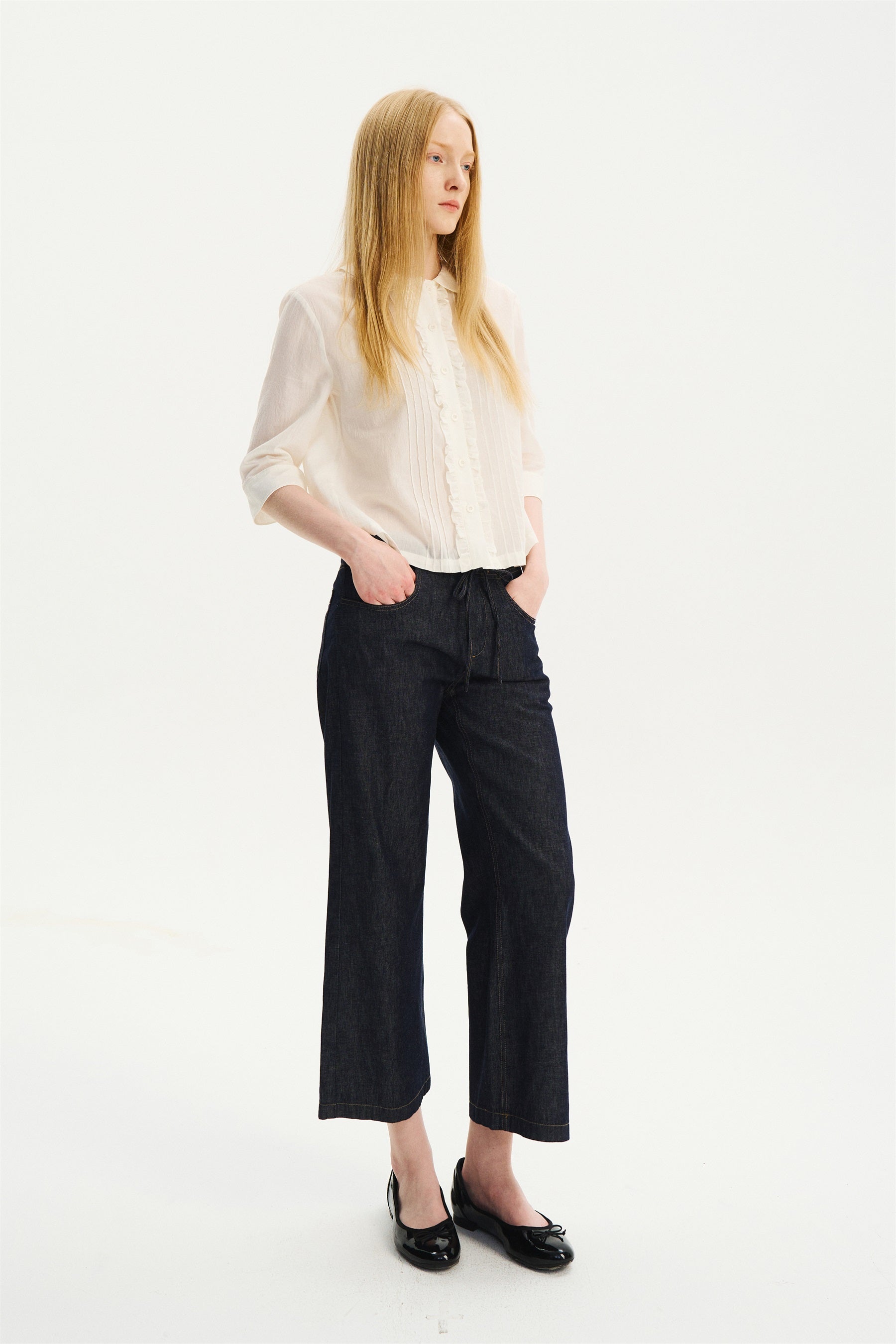 Peter Pan Collar Elbow-Sleeve Shirt White