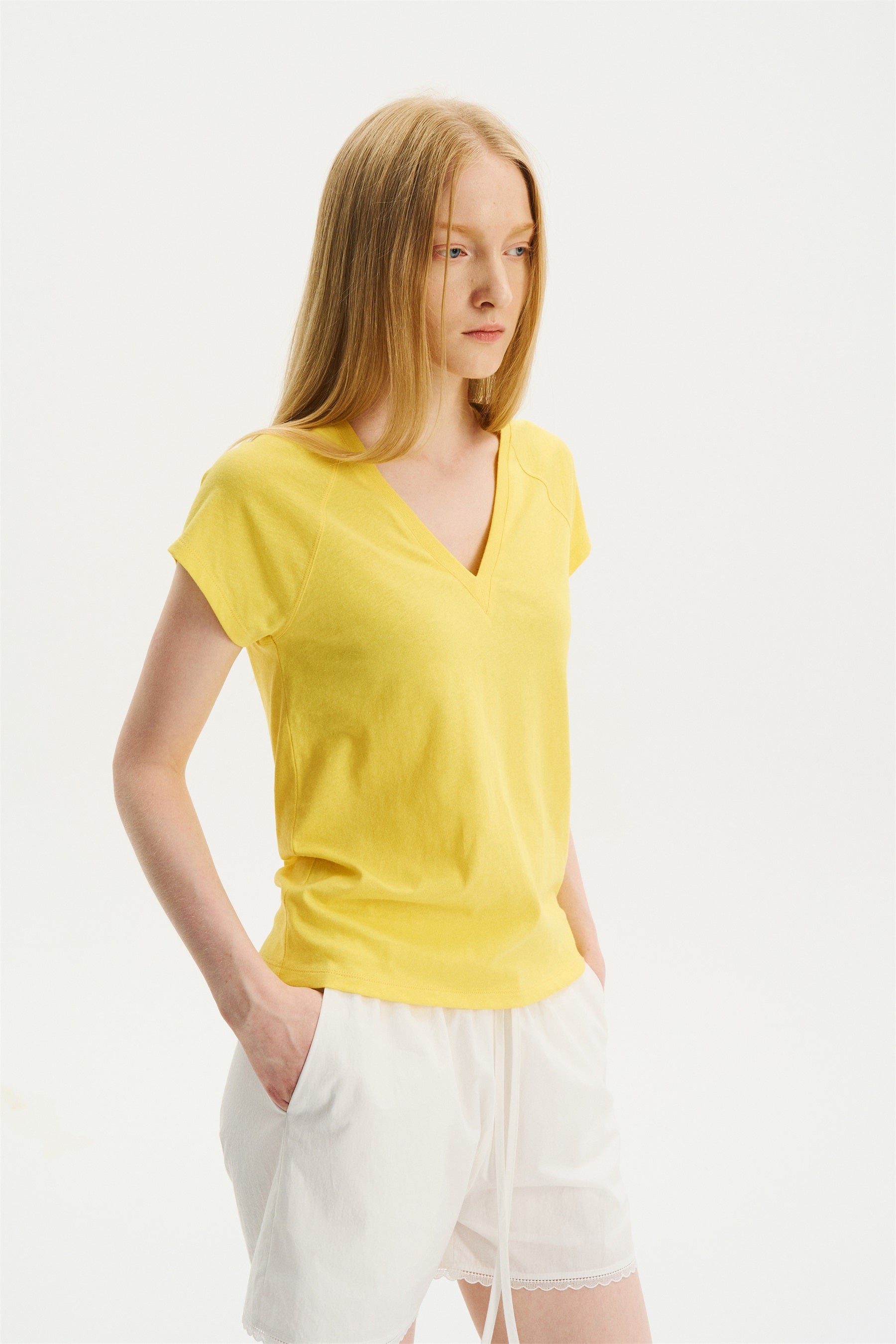 Textured Snowy Cotton-Hemp V-Neck T-Shirt Yellow