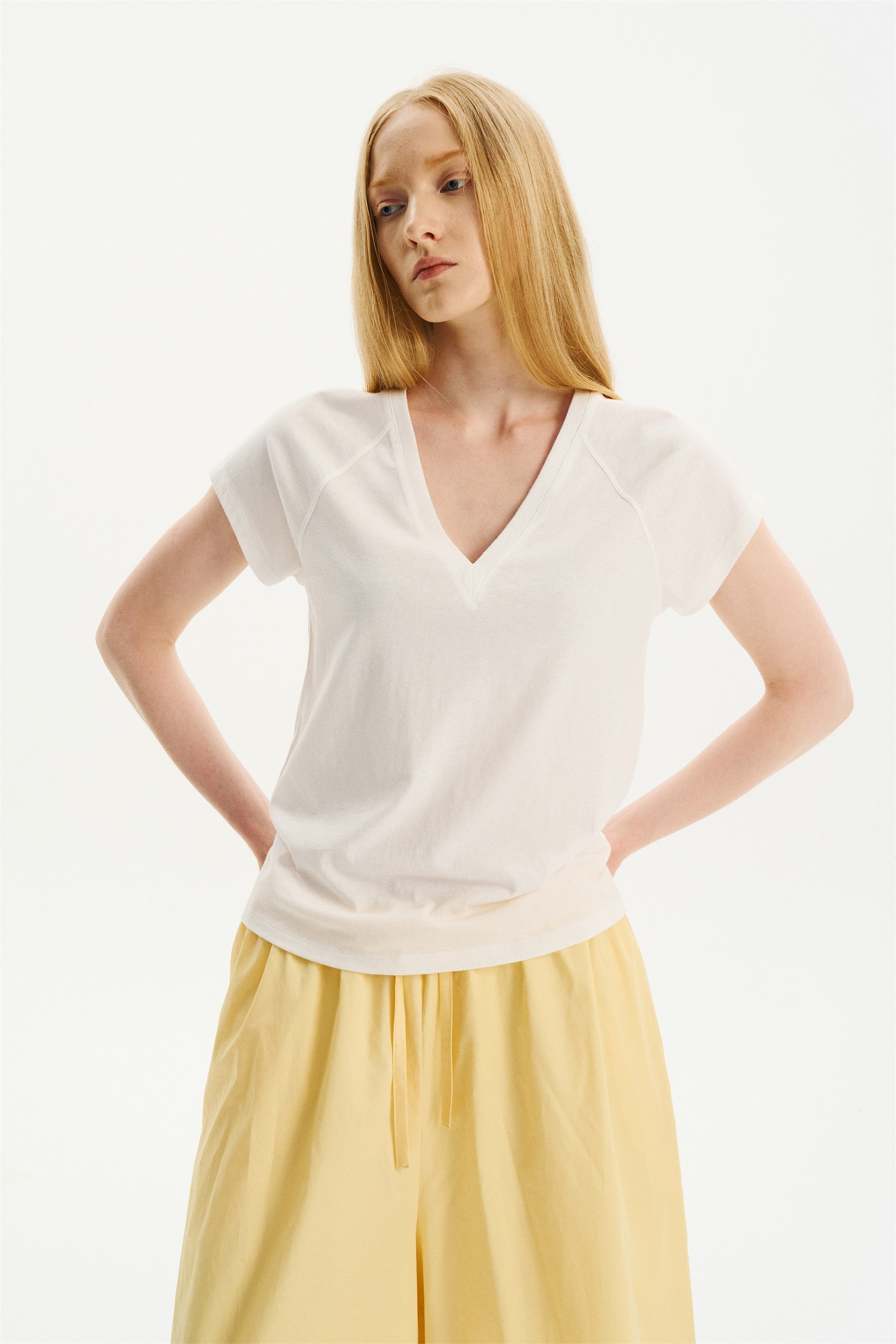 Textured Snowy Cotton-Hemp V-Neck T-Shirt White