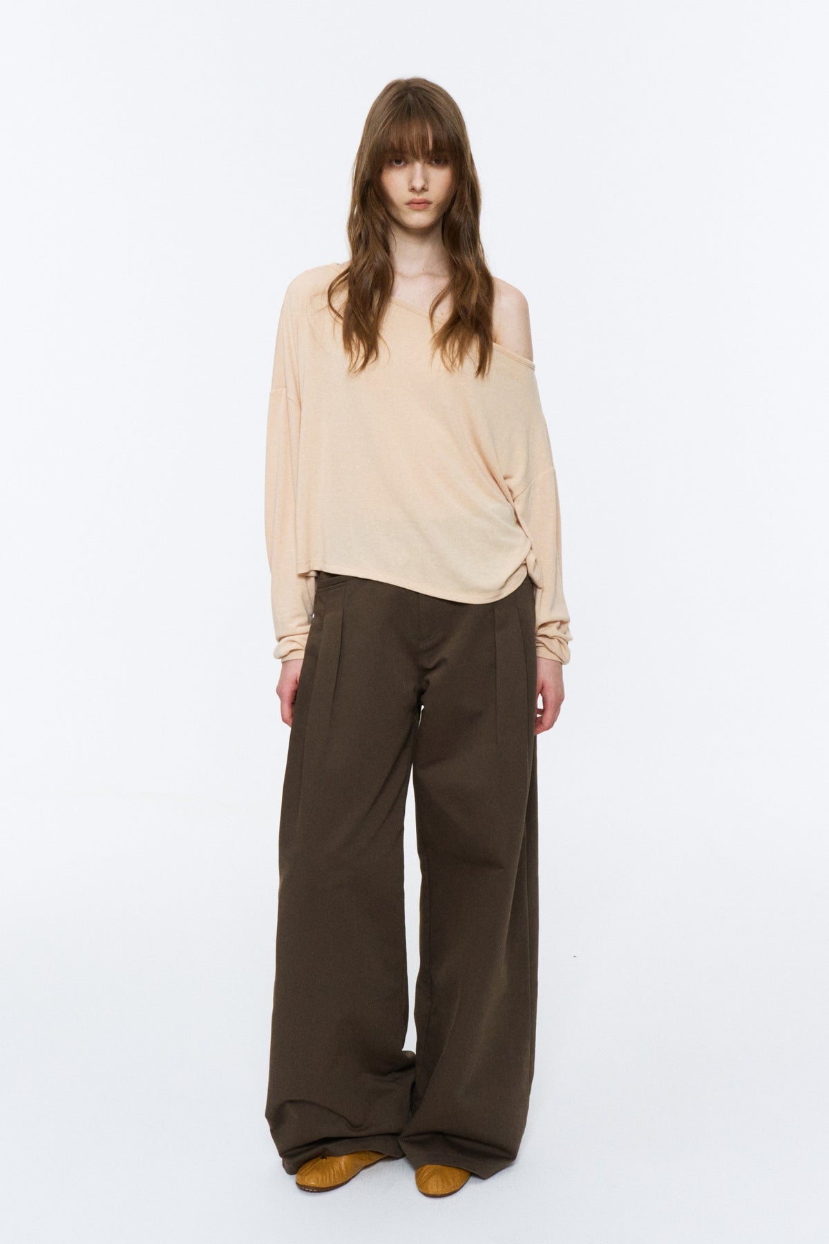 Mid-Low Rise Pleated Curved-Leg Pants Brown Green