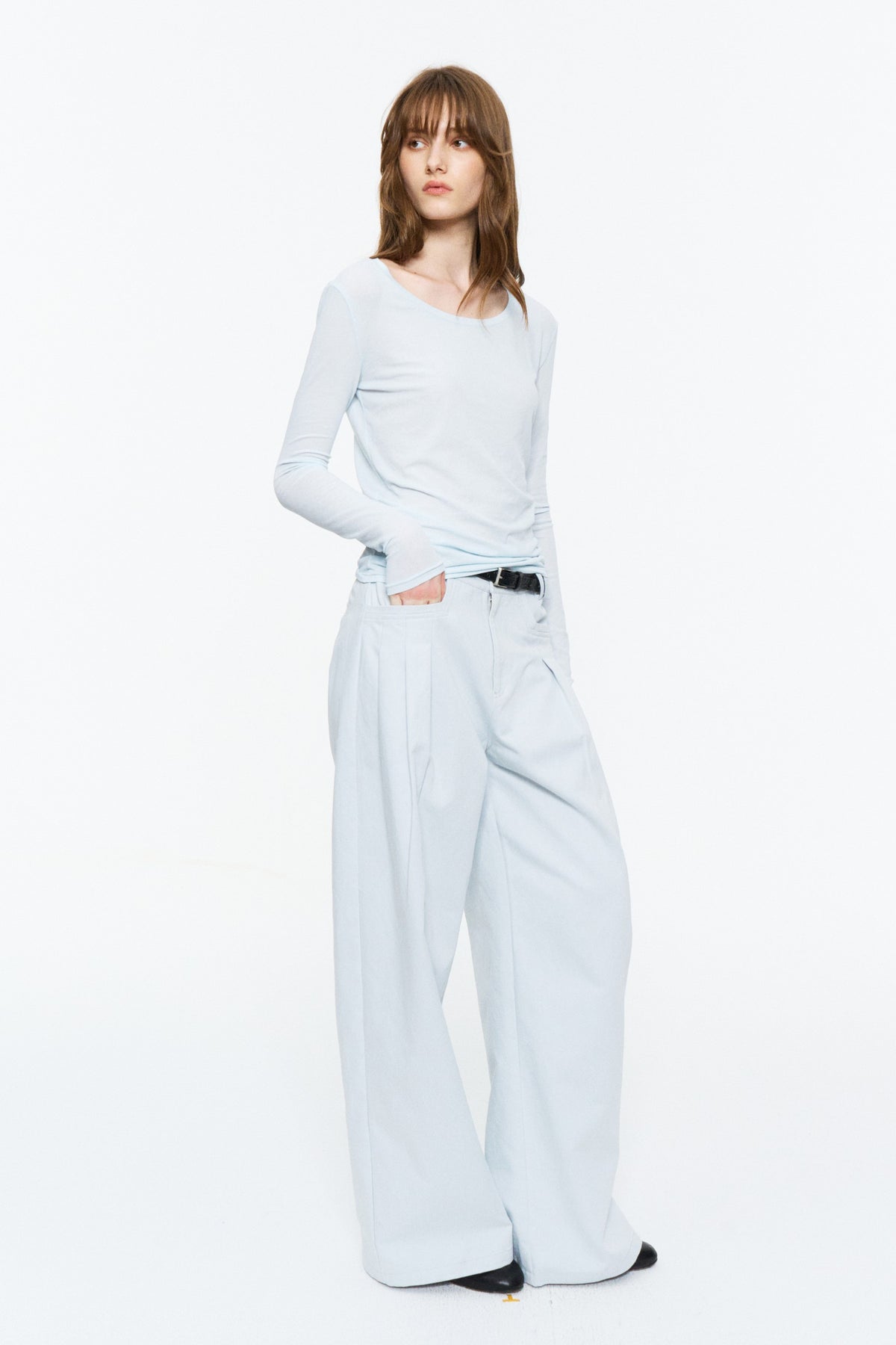 Mid-Low Rise Pleated Curved-Leg Pants Light Blue