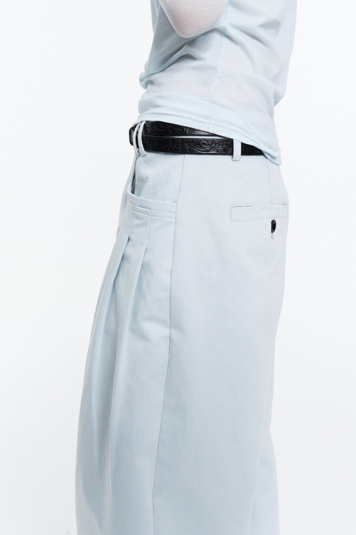 Mid-Low Rise Pleated Curved-Leg Pants Light Blue