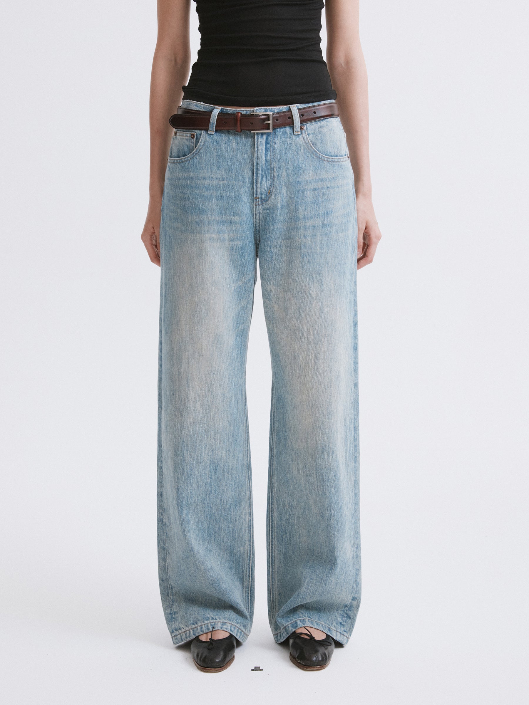 Mid-Low Rise Light Blue Washed Jeans Washing Blue